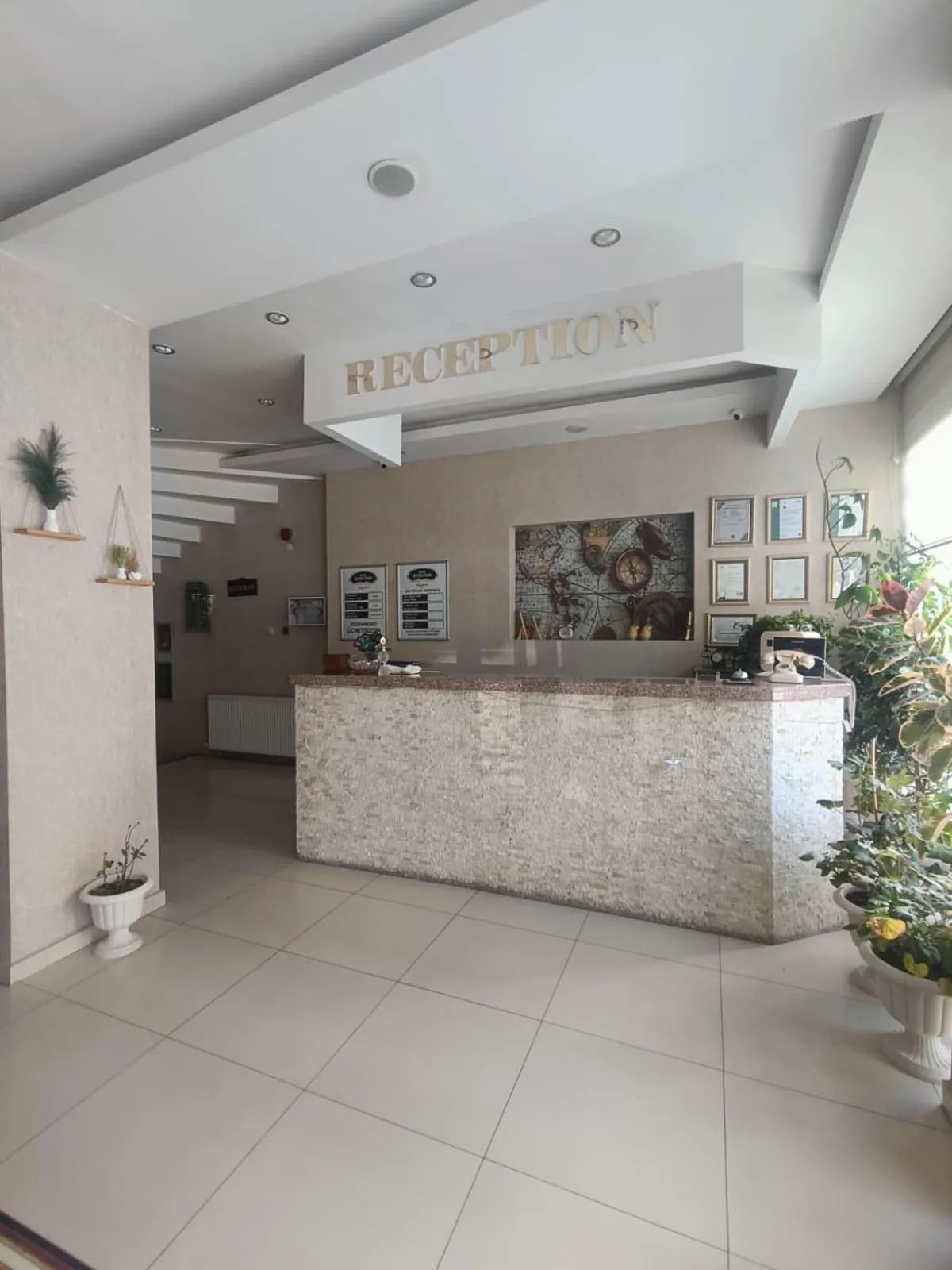 Lobby or reception in Hotel seven park