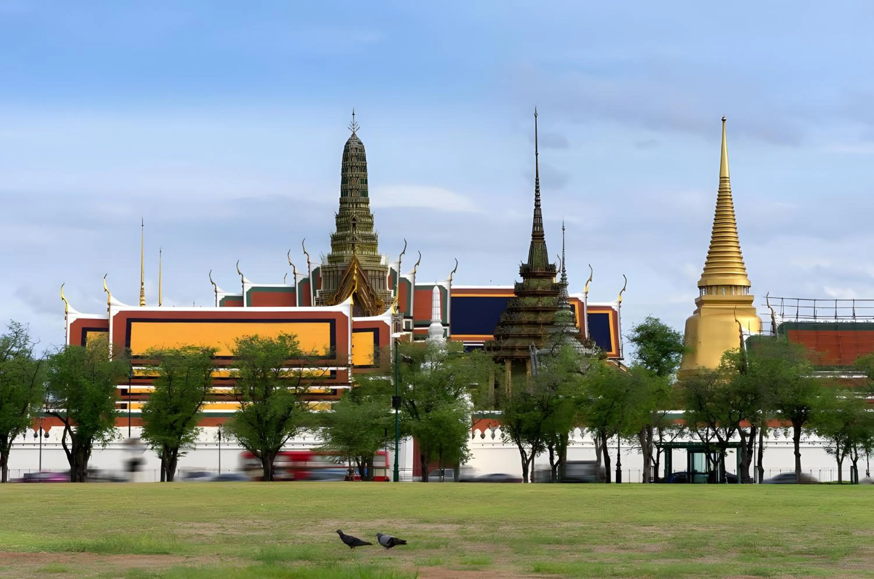 Nearby landmark in XX Mitr Inn The Grand Palace Bangkok - Mrt Samyot Station