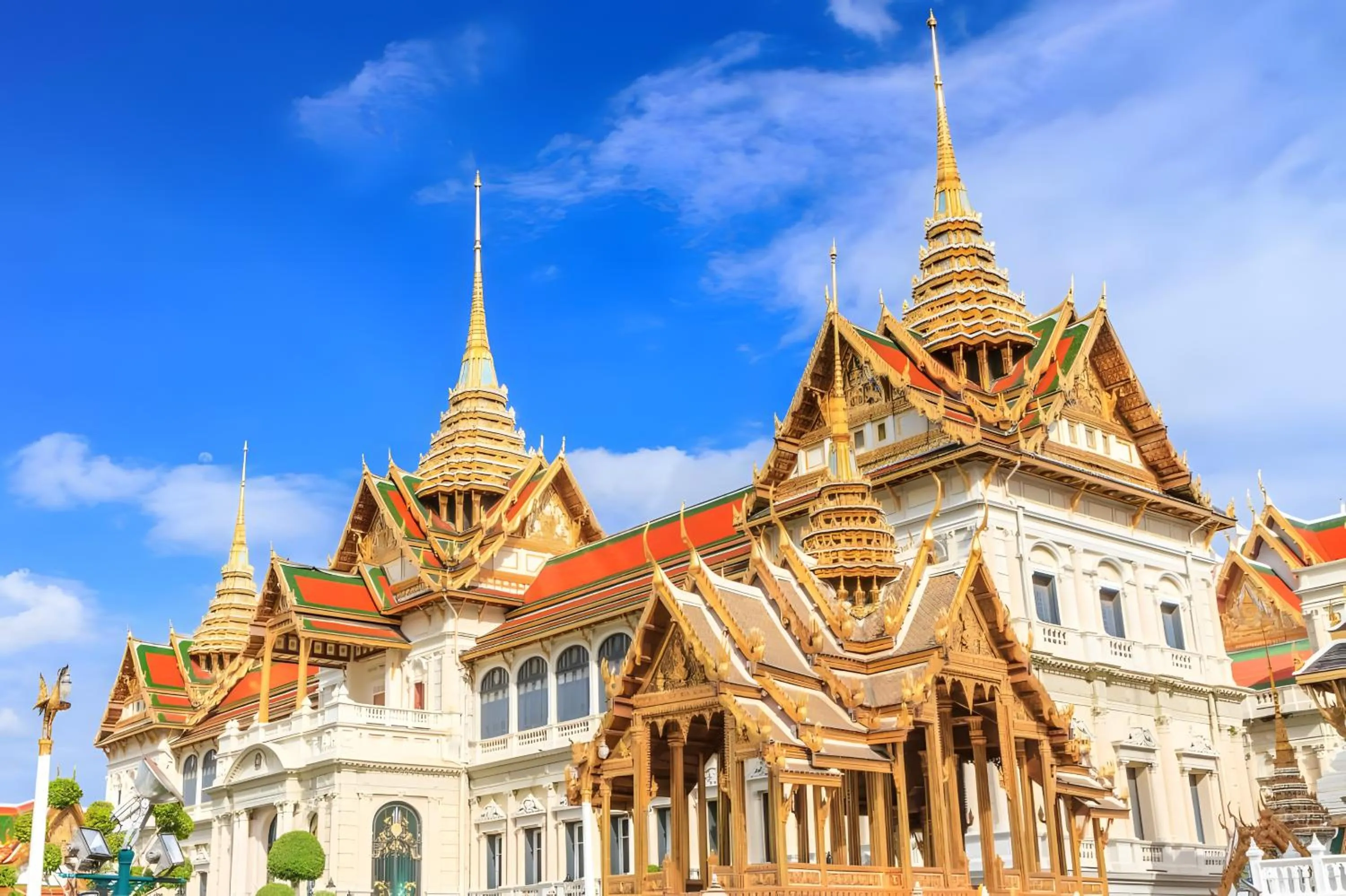 Nearby landmark in XX Mitr Inn The Grand Palace Bangkok - Mrt Samyot Station