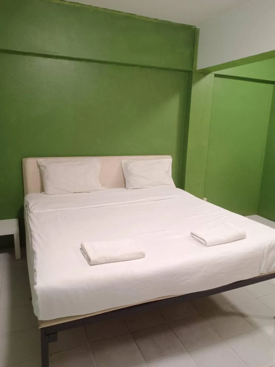 Bed in XX GO INN The Grand Palace Bangkok-Mrt Samyot Station