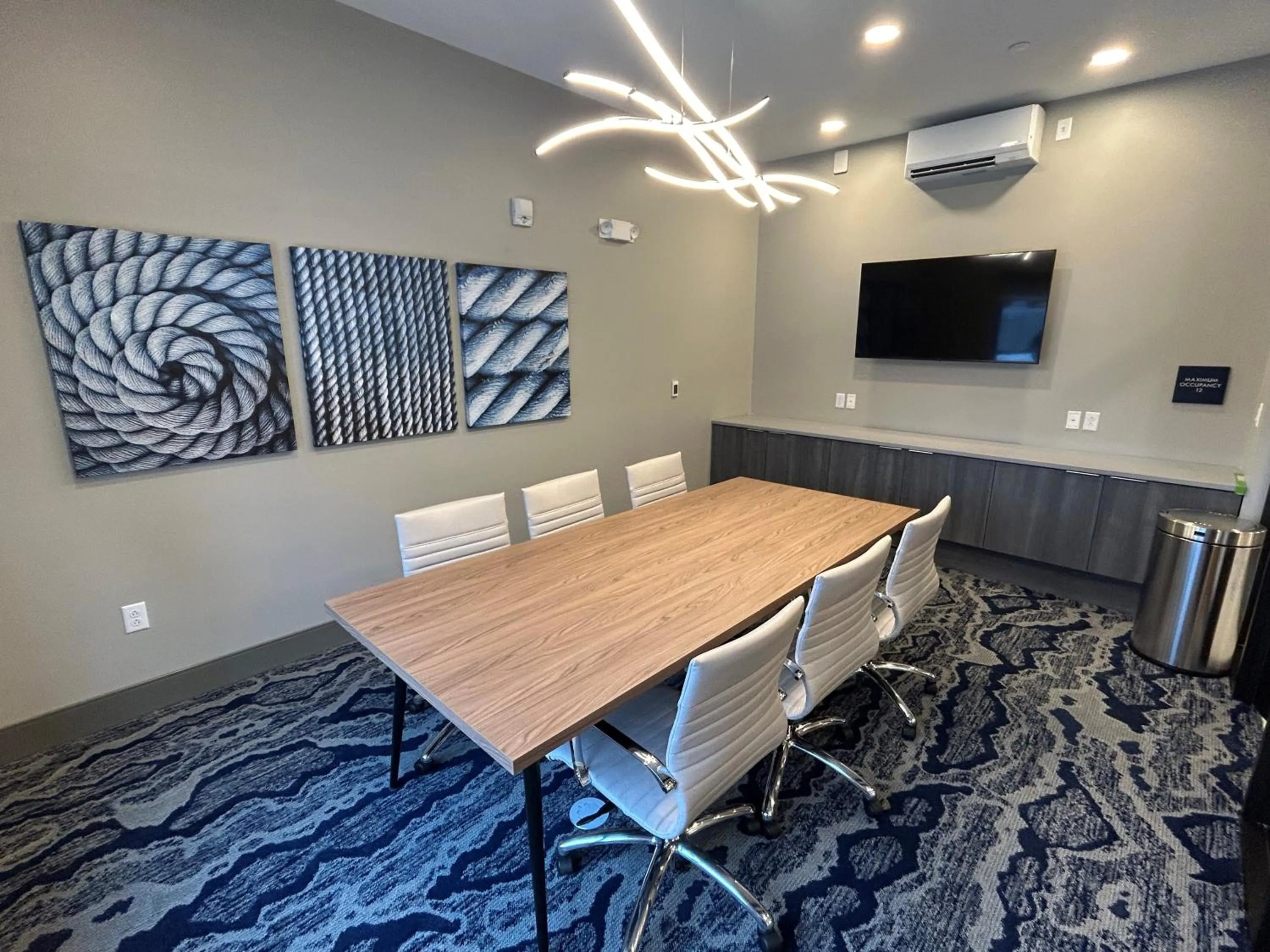 Meeting/conference room in Best Western Plus Marquette Hotel & Suites