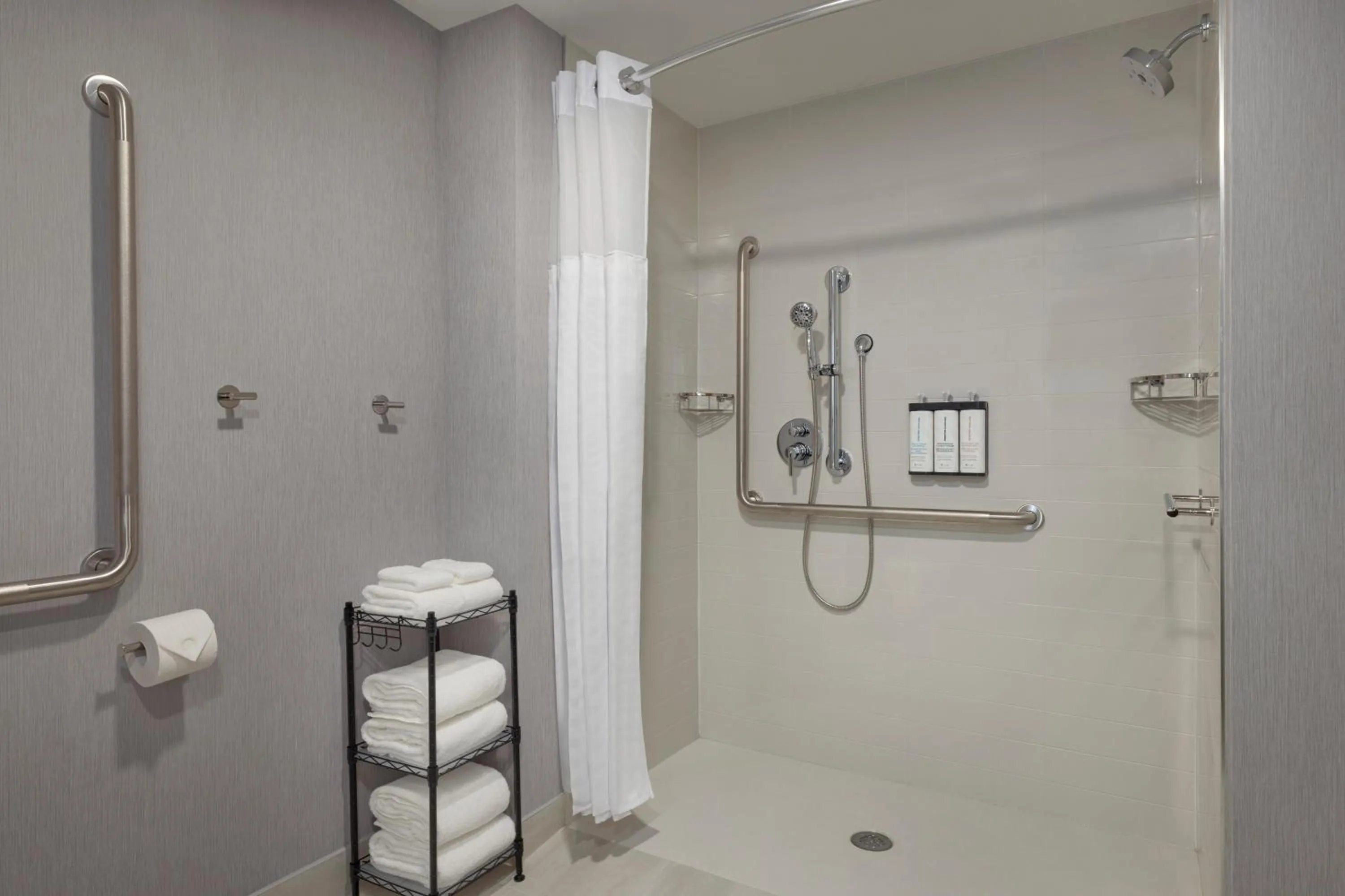 Shower in Hyatt Place Windsor