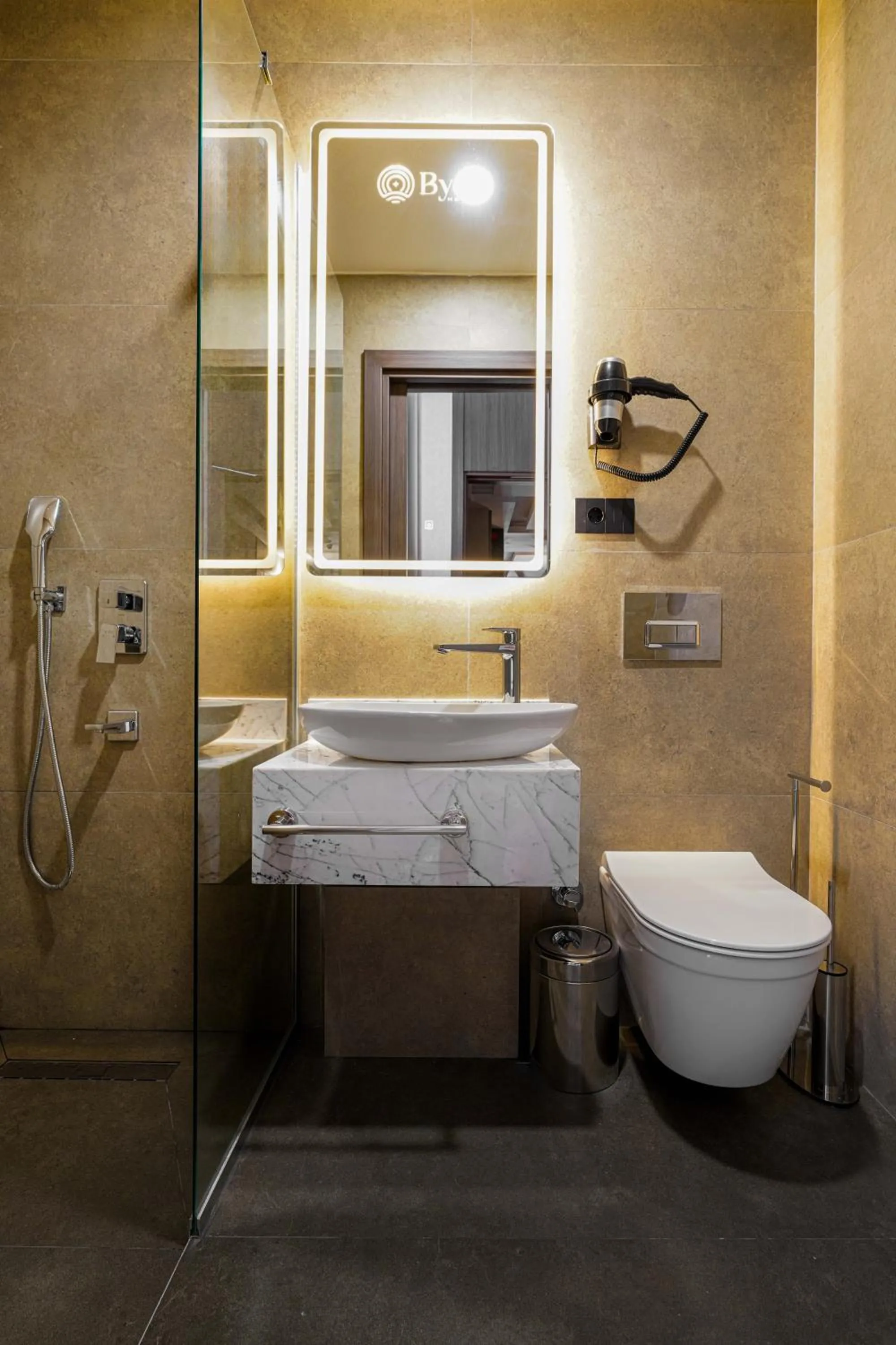 Shower in Byon Hotel Şile