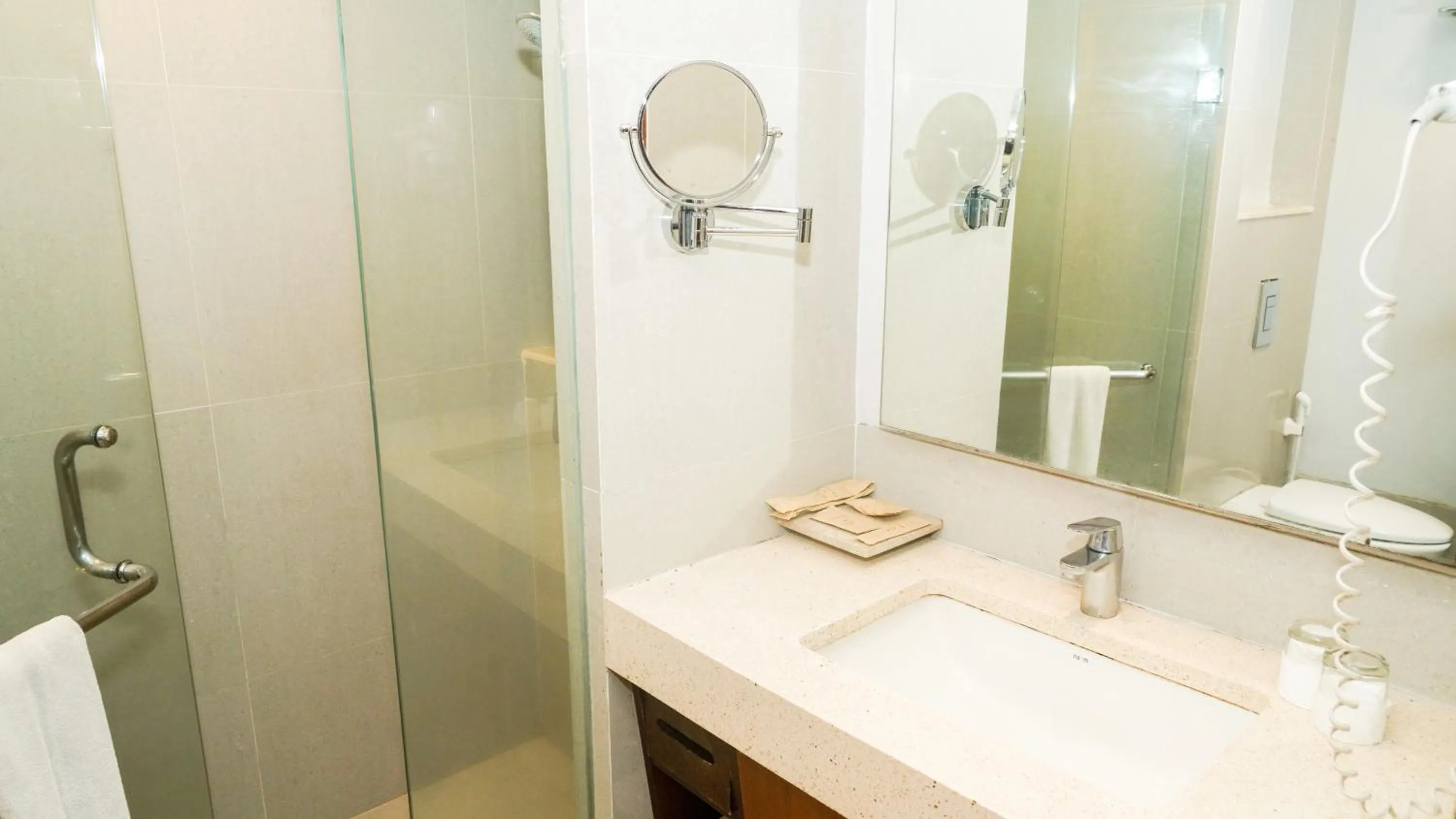 Monopoli Hotel Bukittinggi