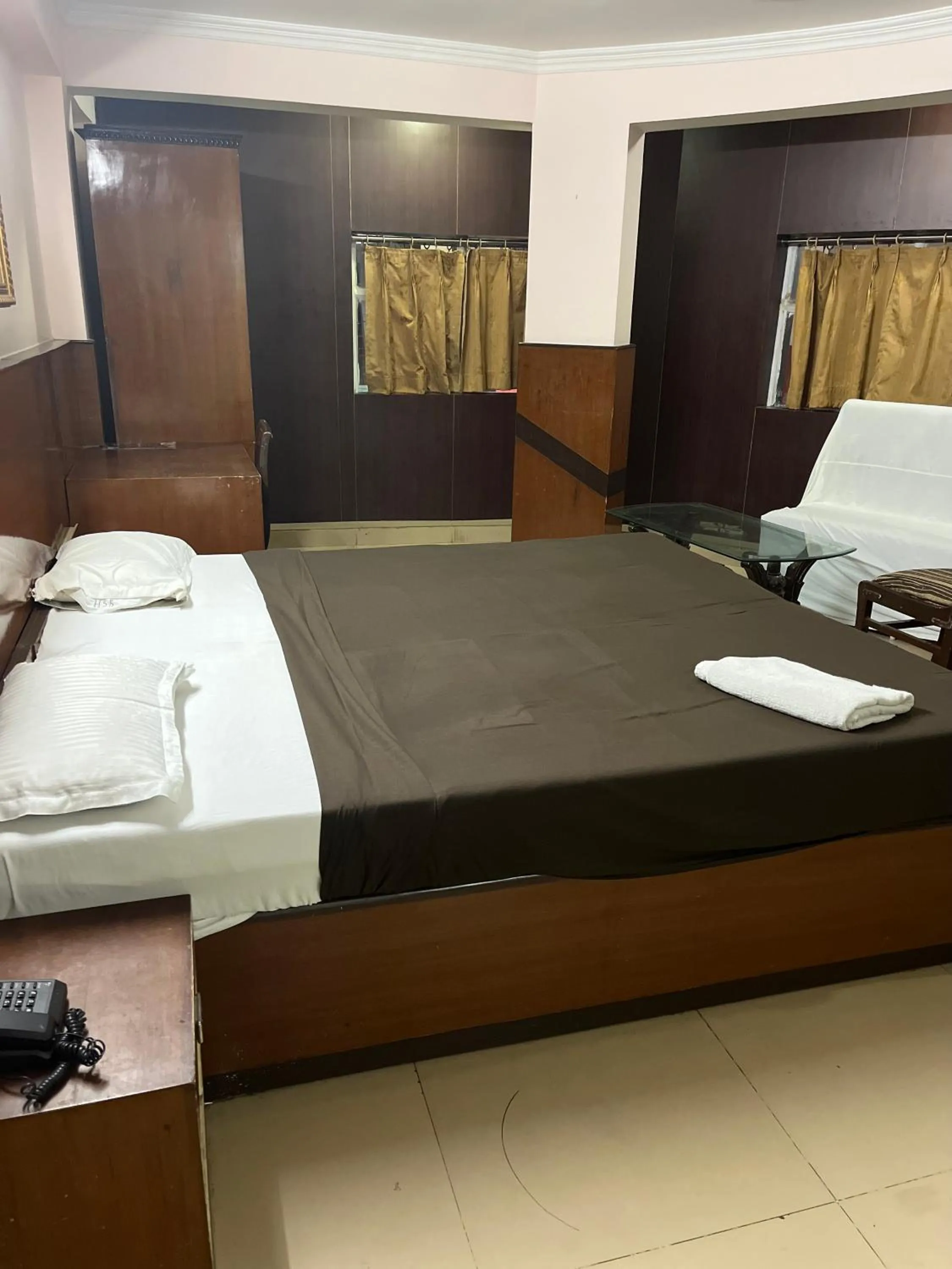 Bed in Hotel Sunbeam