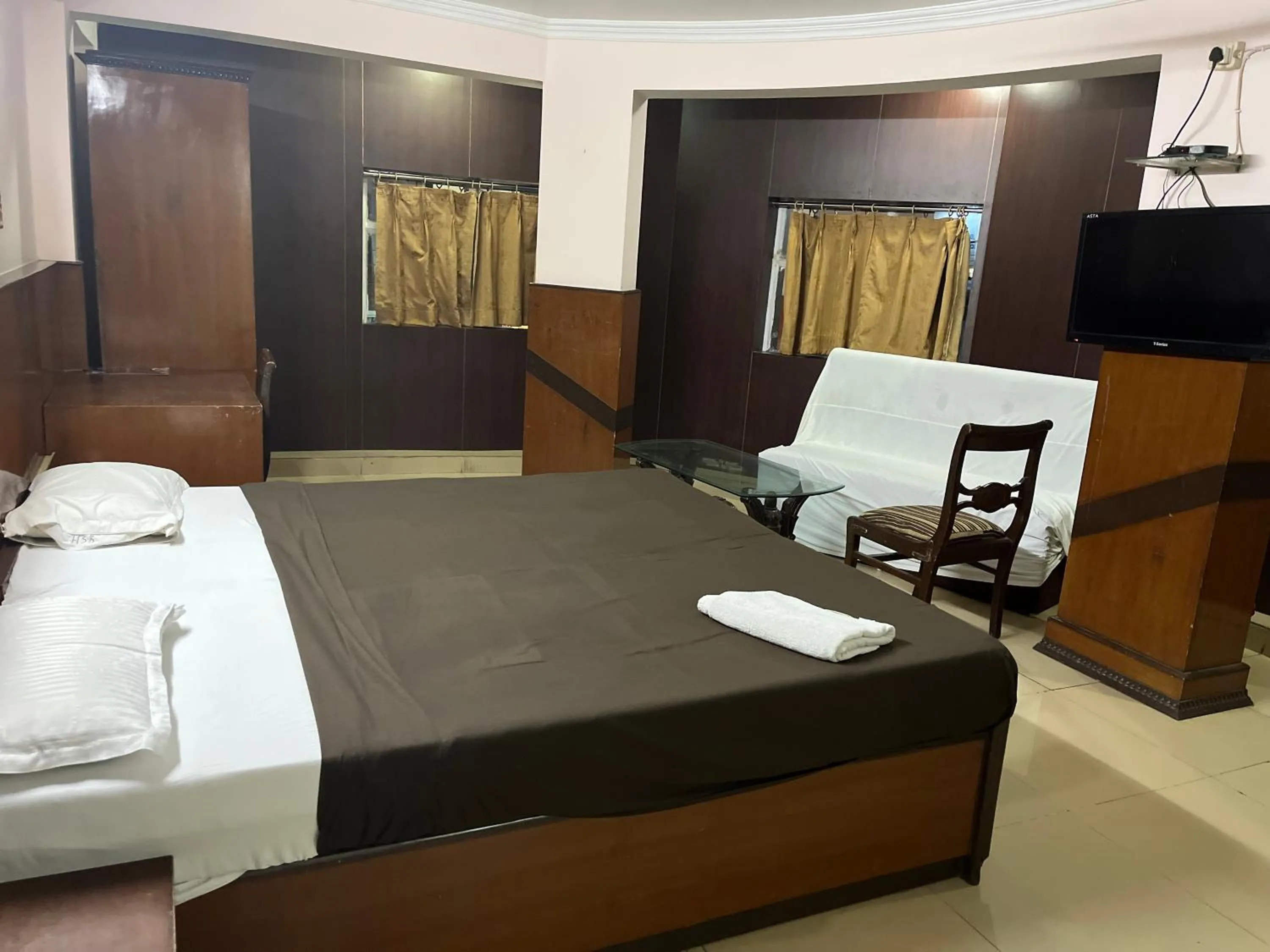 Bed in Hotel Sunbeam