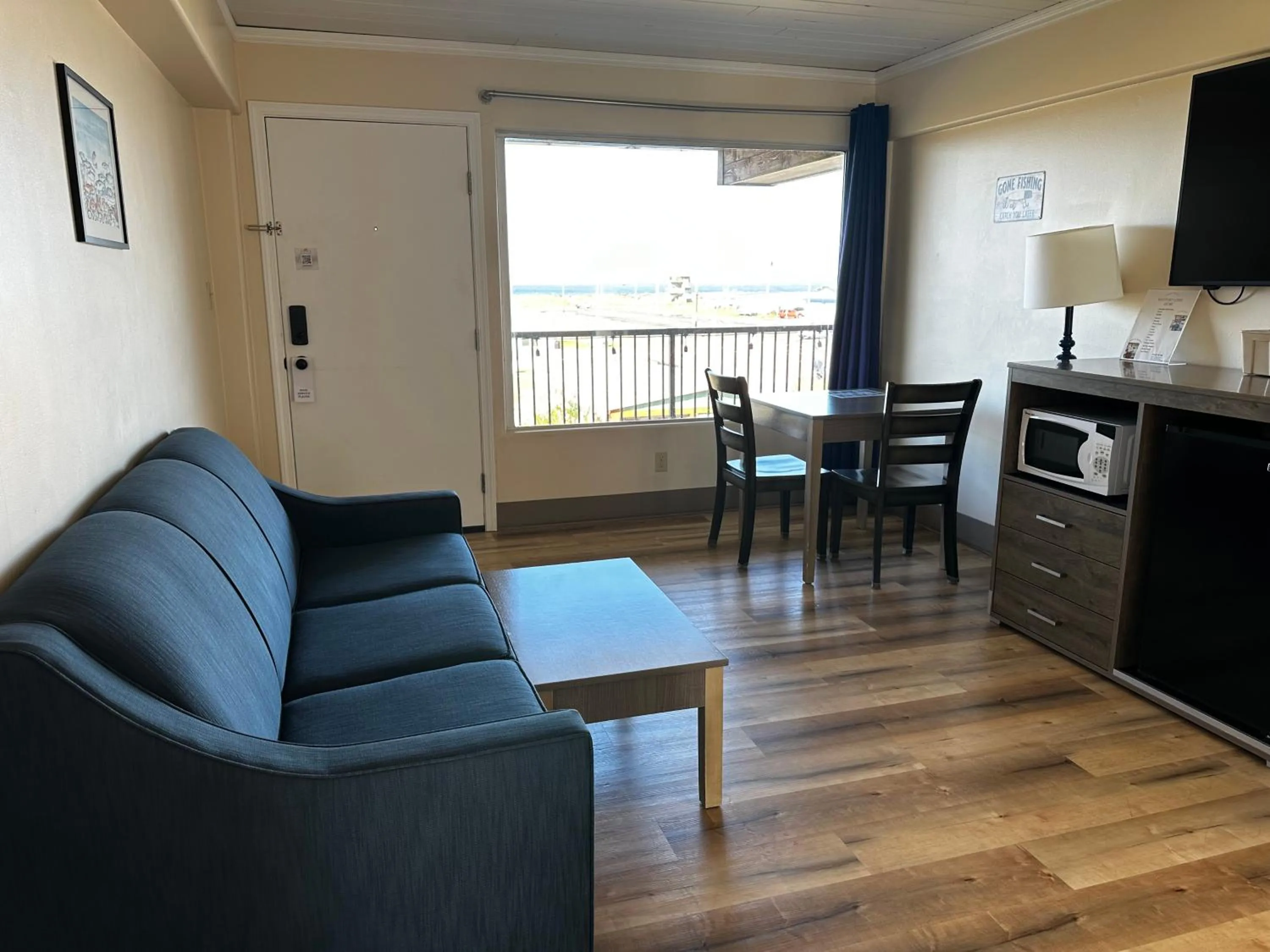 TV and multimedia in Westport Inn