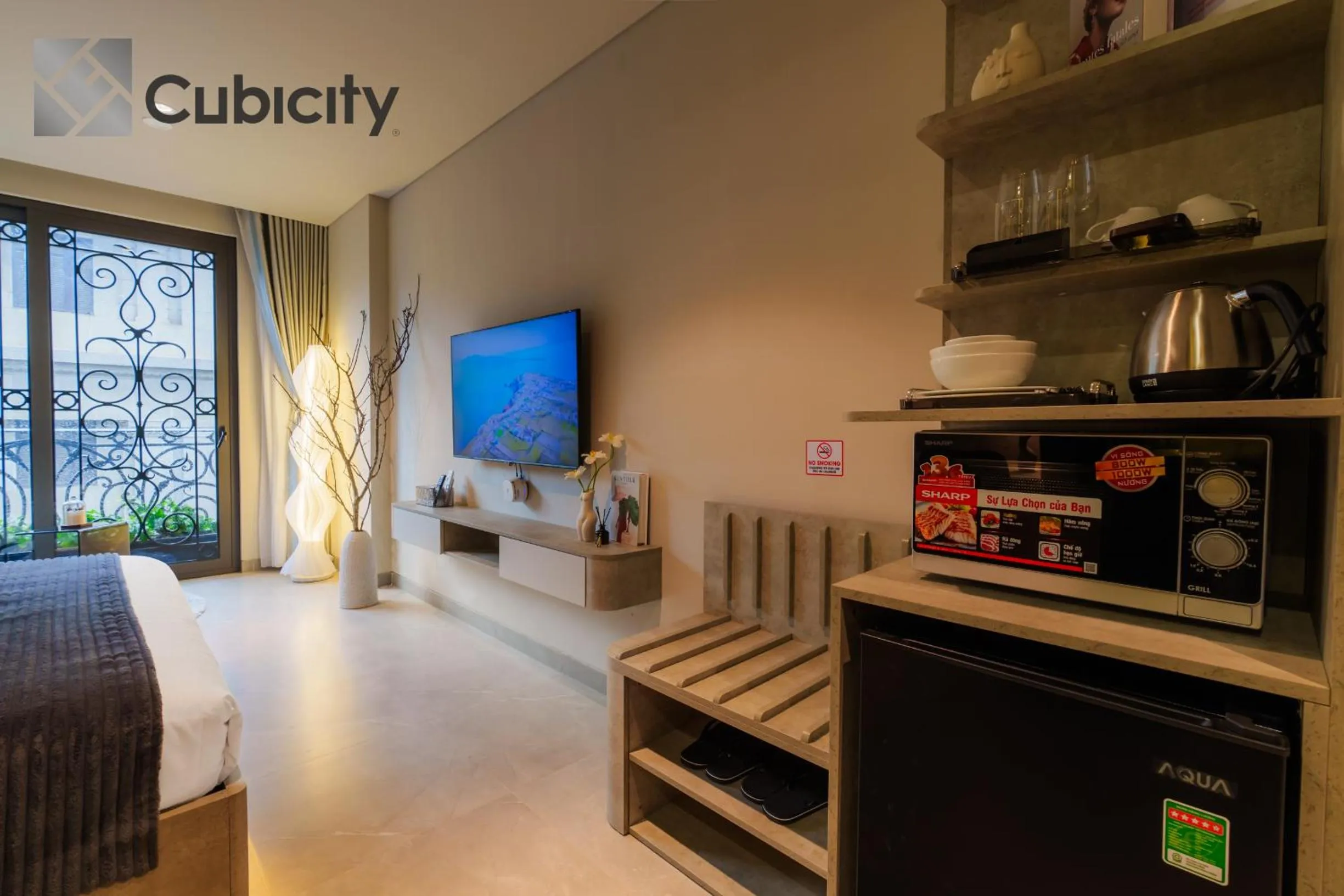 TV and multimedia in Cubicity Wall Street House