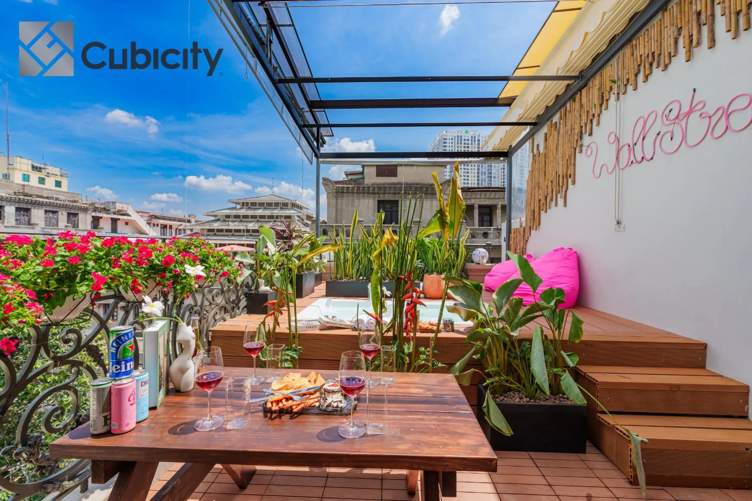 Garden in Cubicity Wall Street House