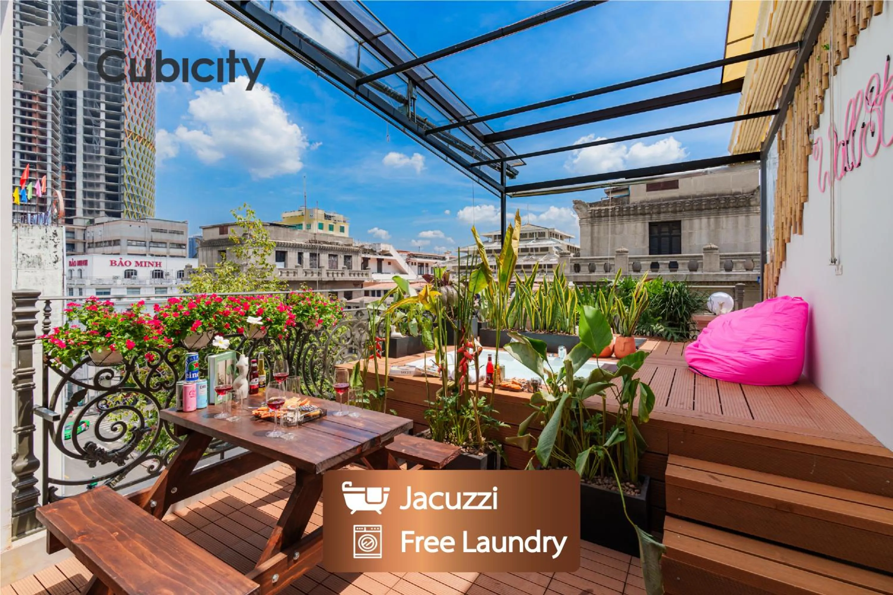 Garden in Cubicity Wall Street House