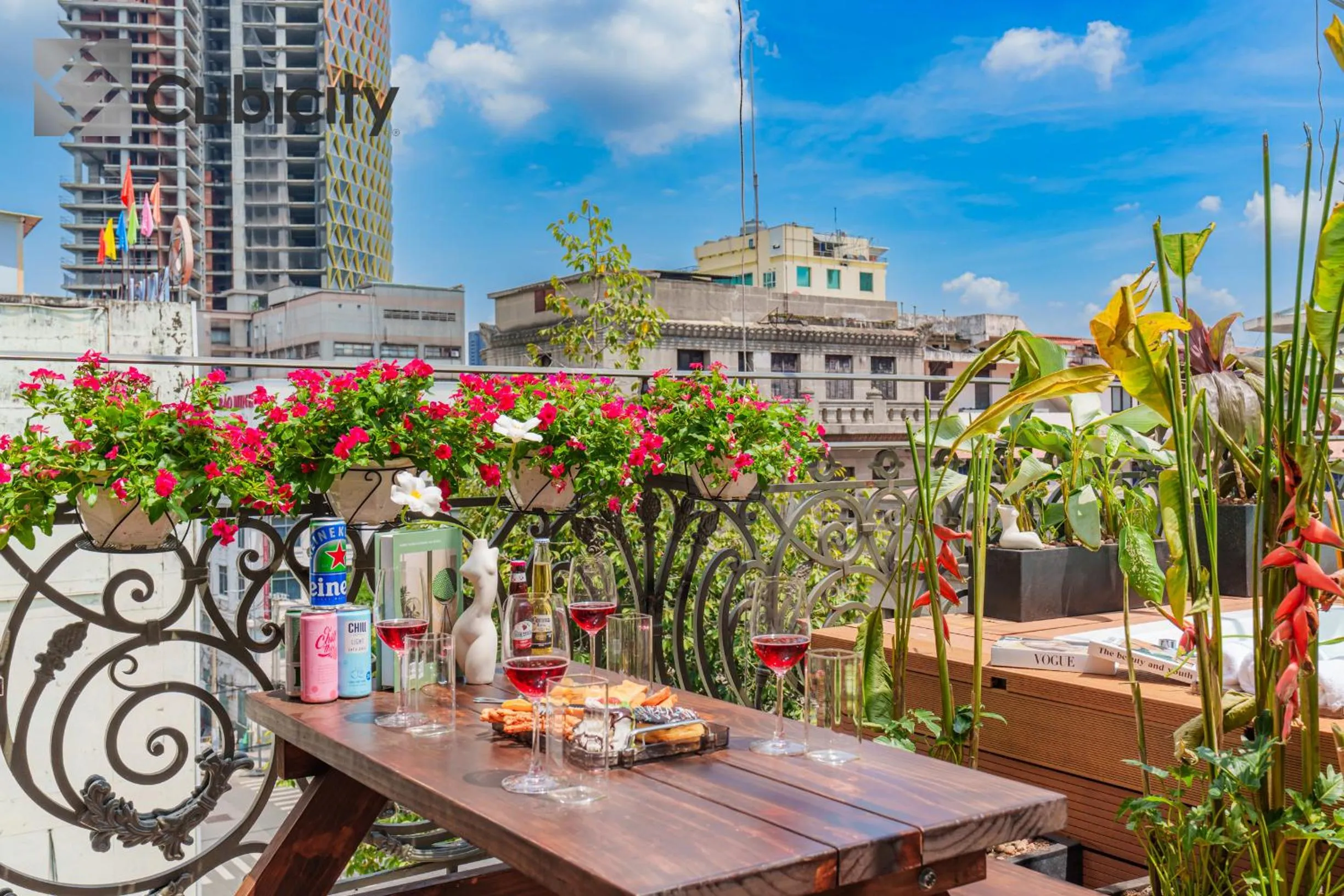 Garden in Cubicity Wall Street House