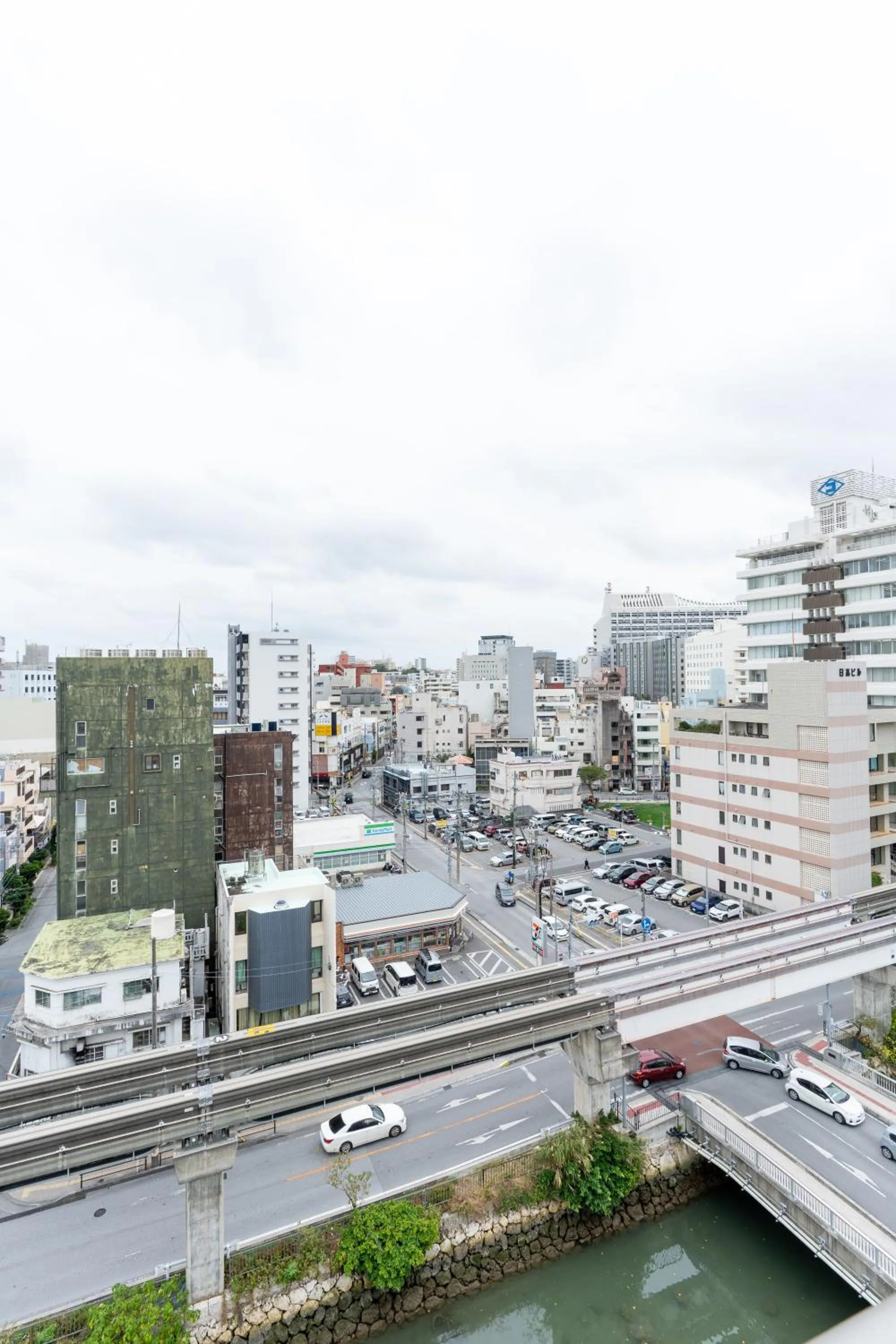 Off site in Hotel Living Inn Kenchoumaeeki