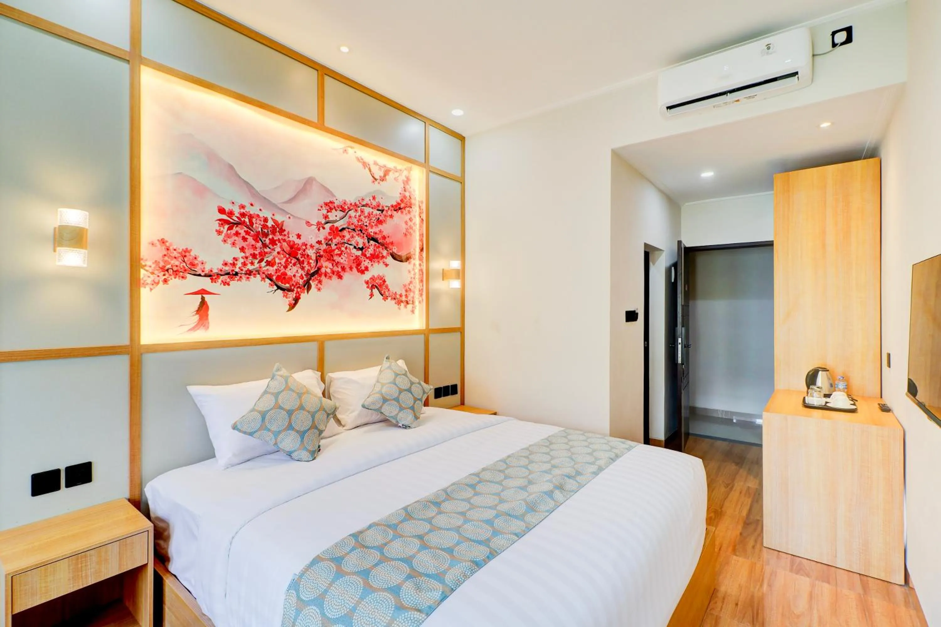 Photo of the whole room, Bed in Collection O Samurai Hotel