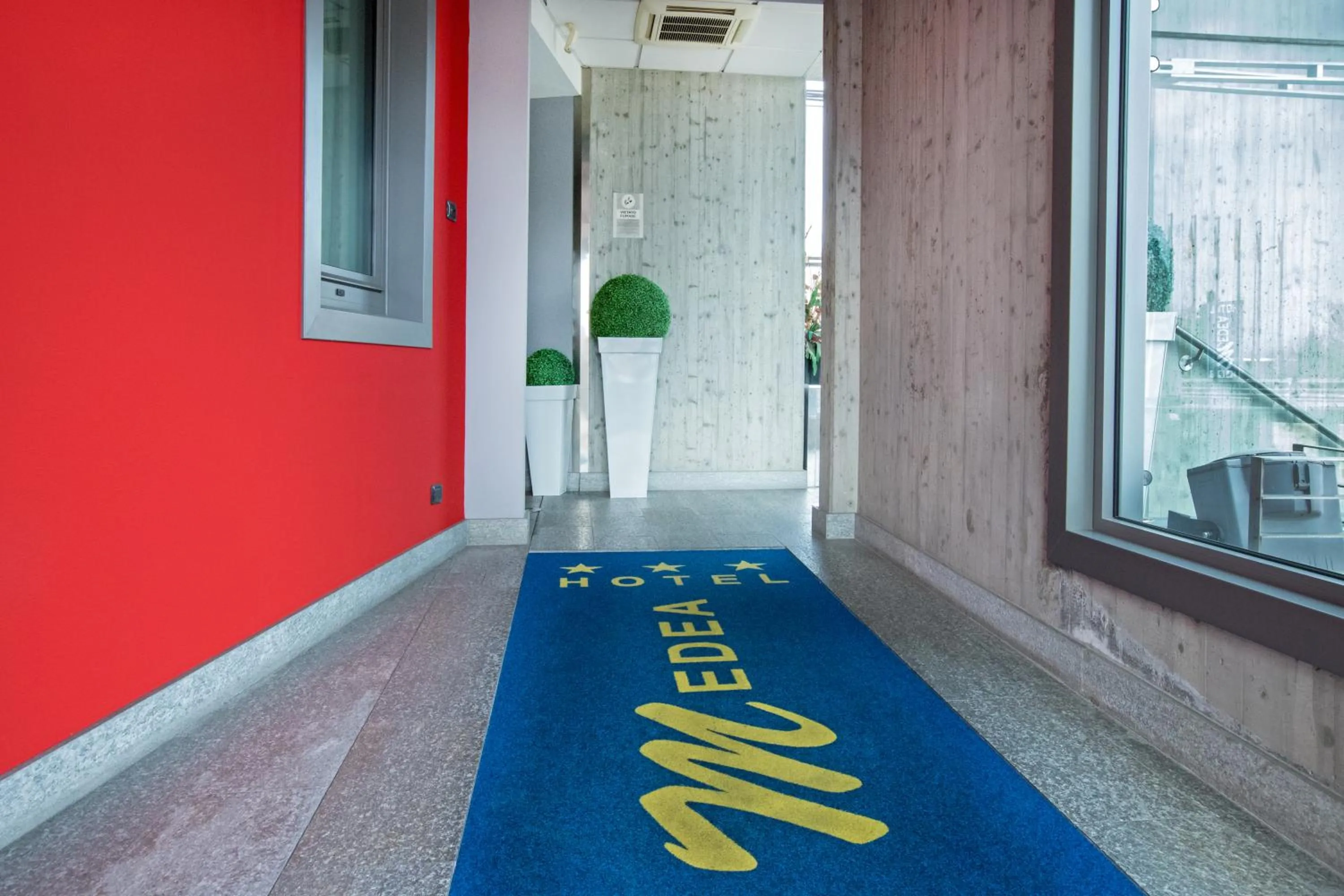 Facade/entrance in Hotel Medea