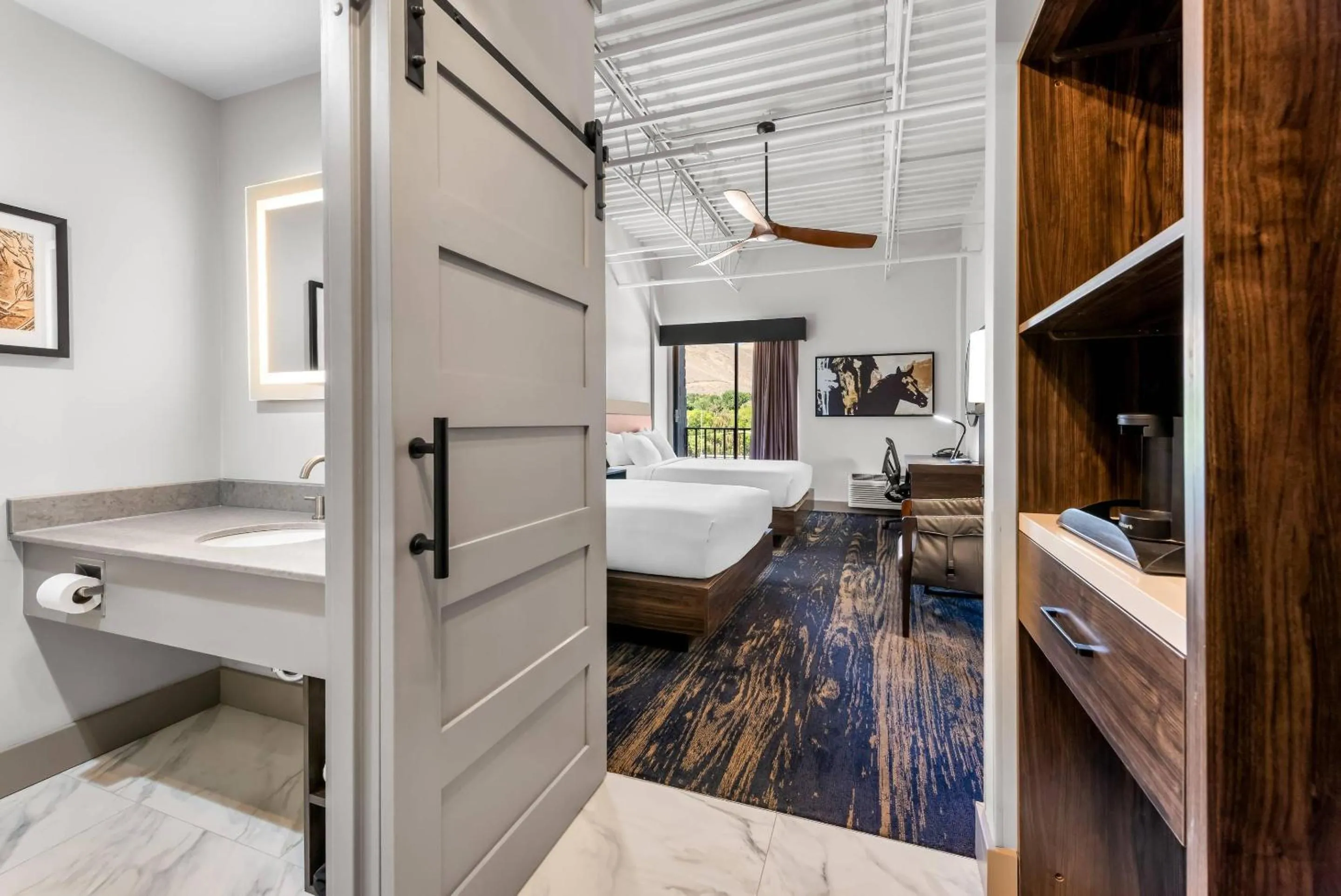 Bedroom, Bed in The Federal Hotel Downtown Carson City, an Ascend Collection Hotel