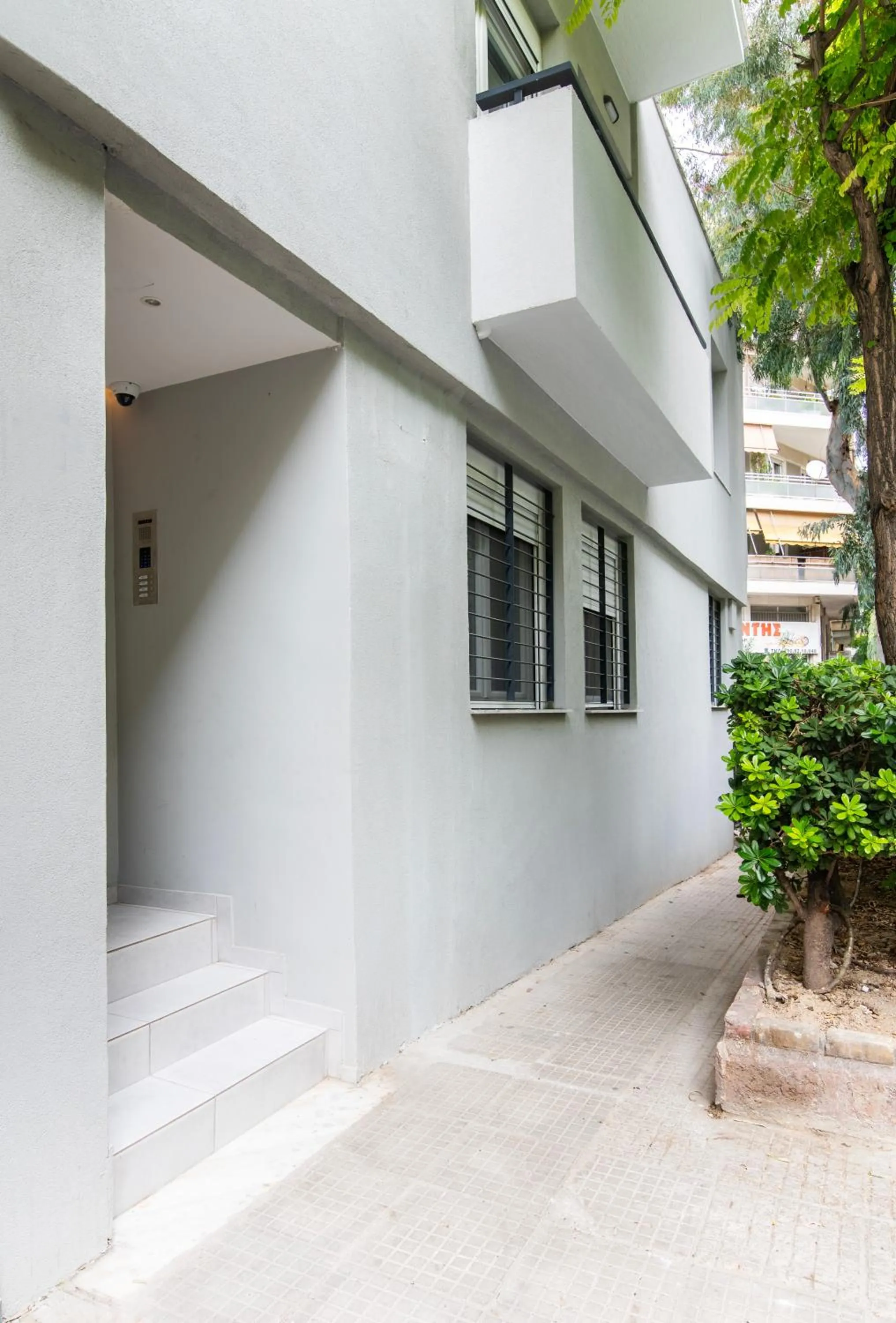 Property building in Lighthouse Kipseli