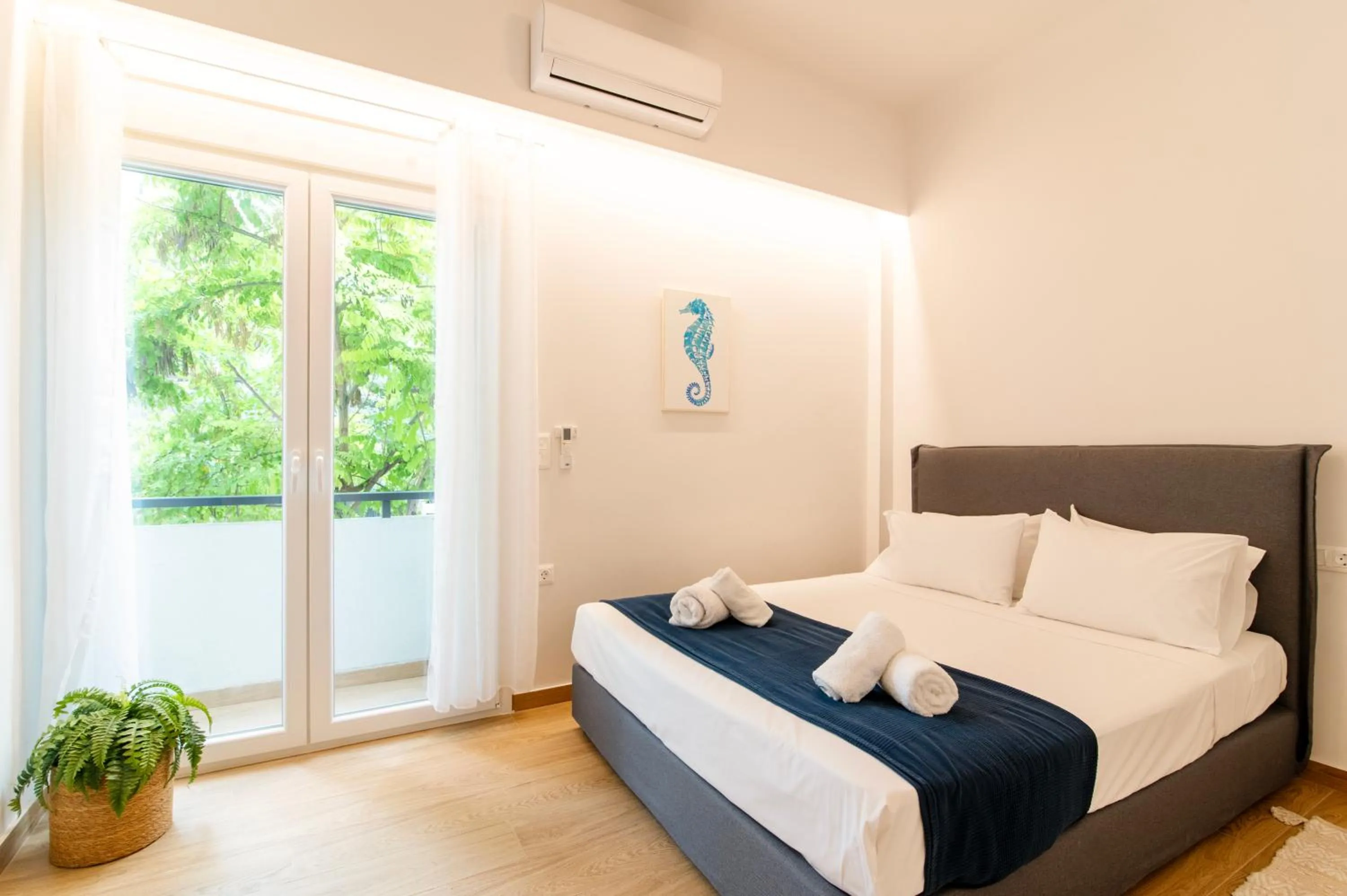 Bedroom, Bed in Lighthouse Kipseli