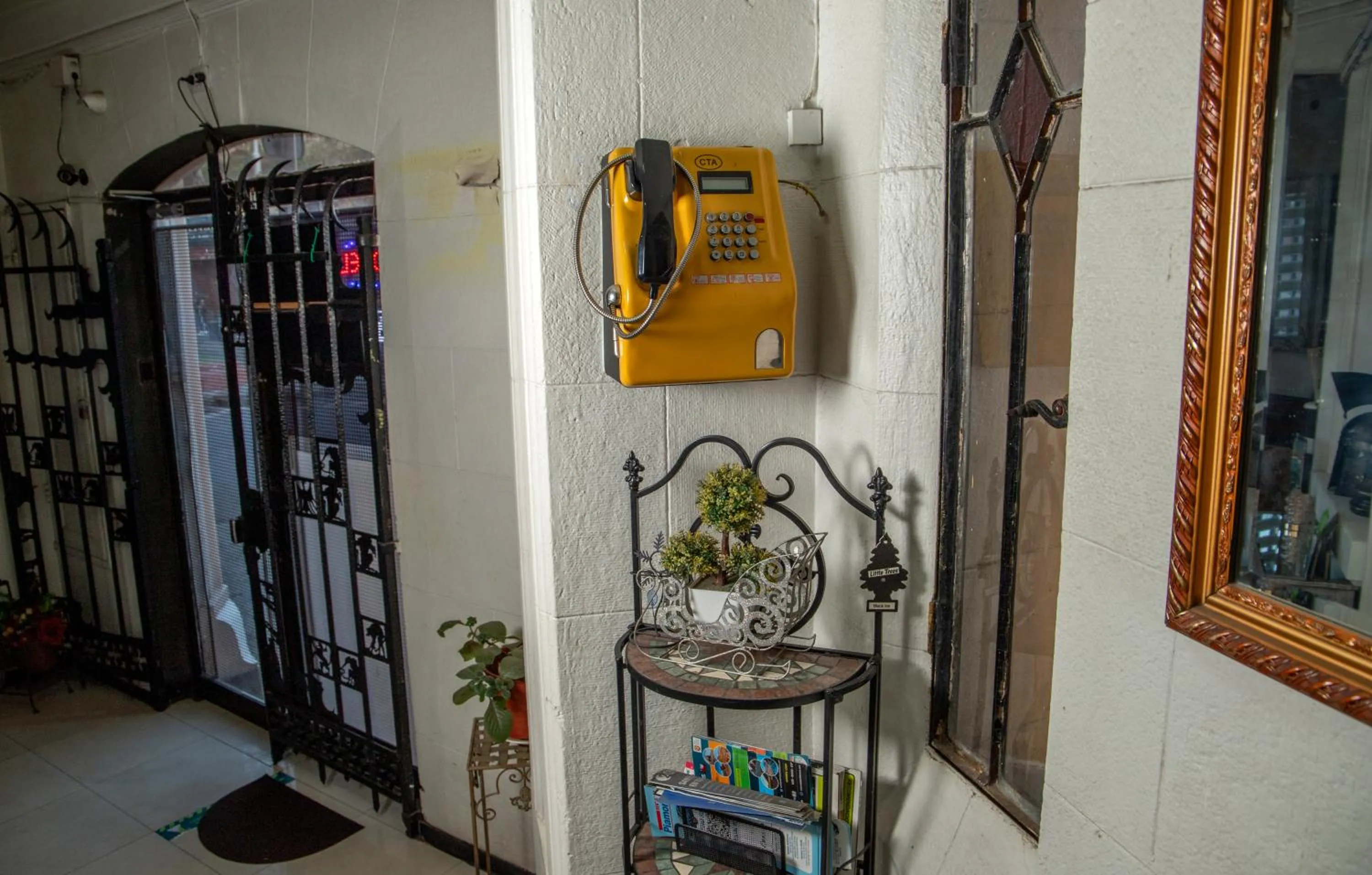 Lobby or reception in Hotel La Castellana