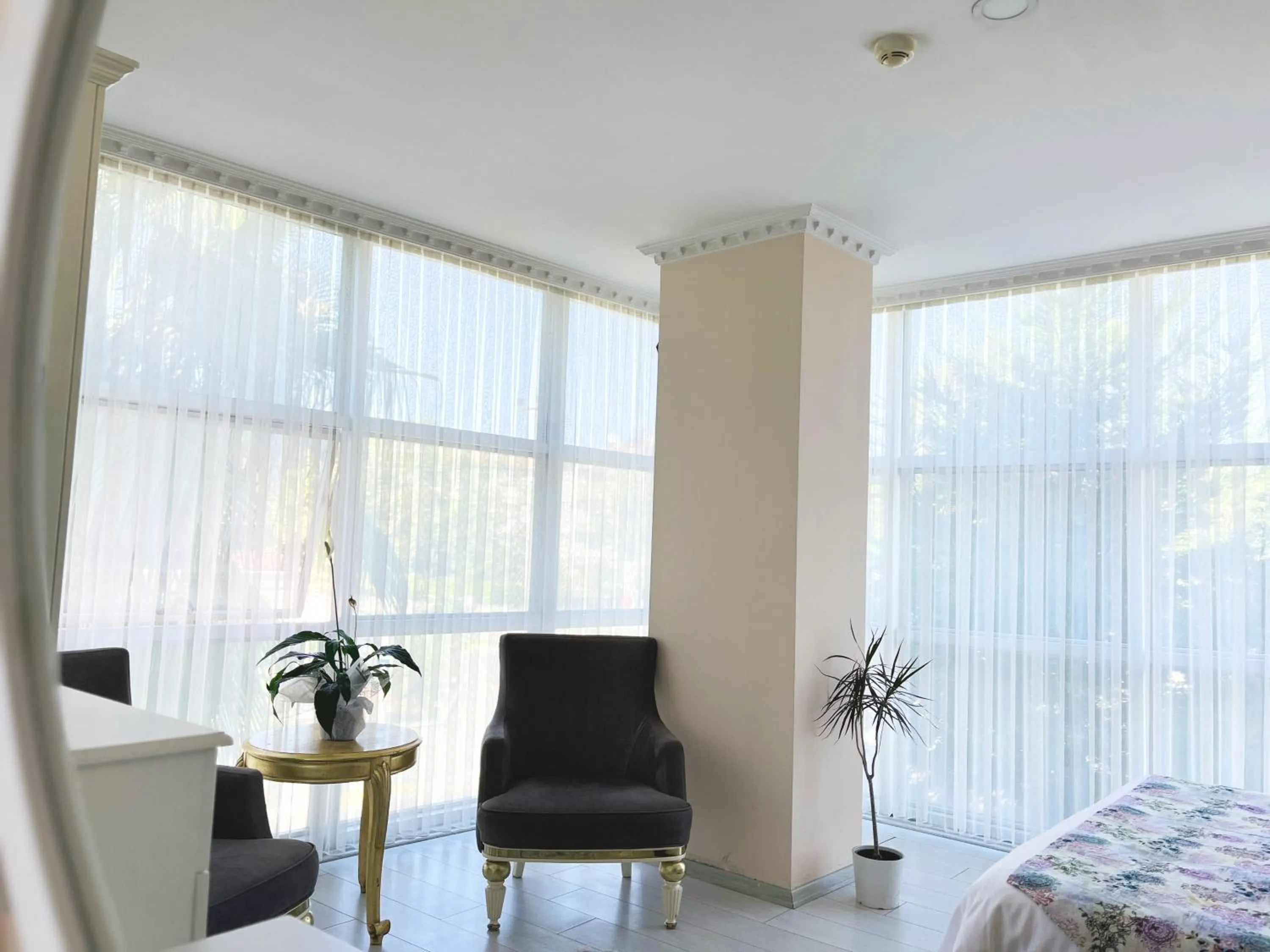 Seating area, Bed in Ottoman Hotel Sakarya