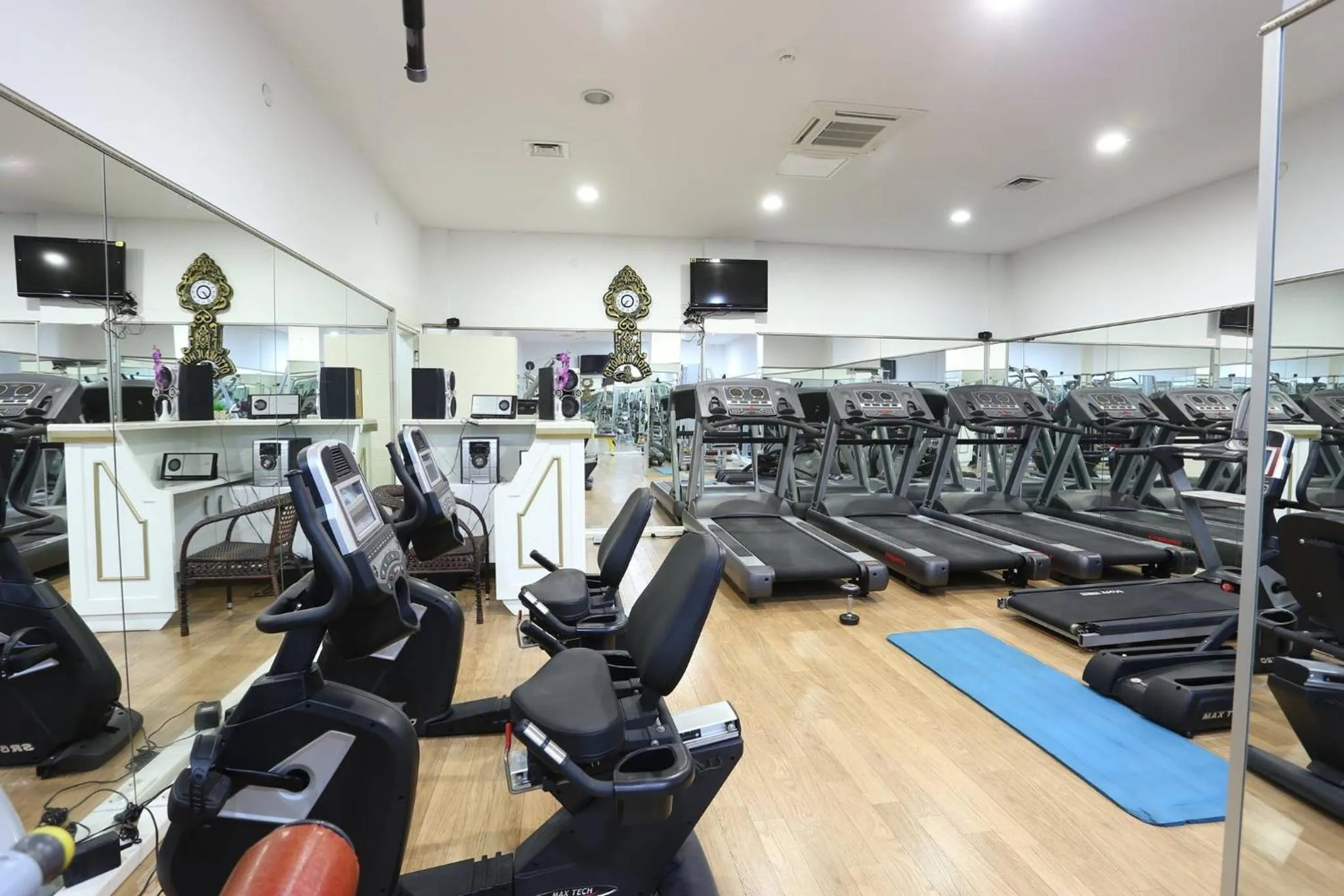 Fitness centre/facilities in Ottoman Hotel Sakarya