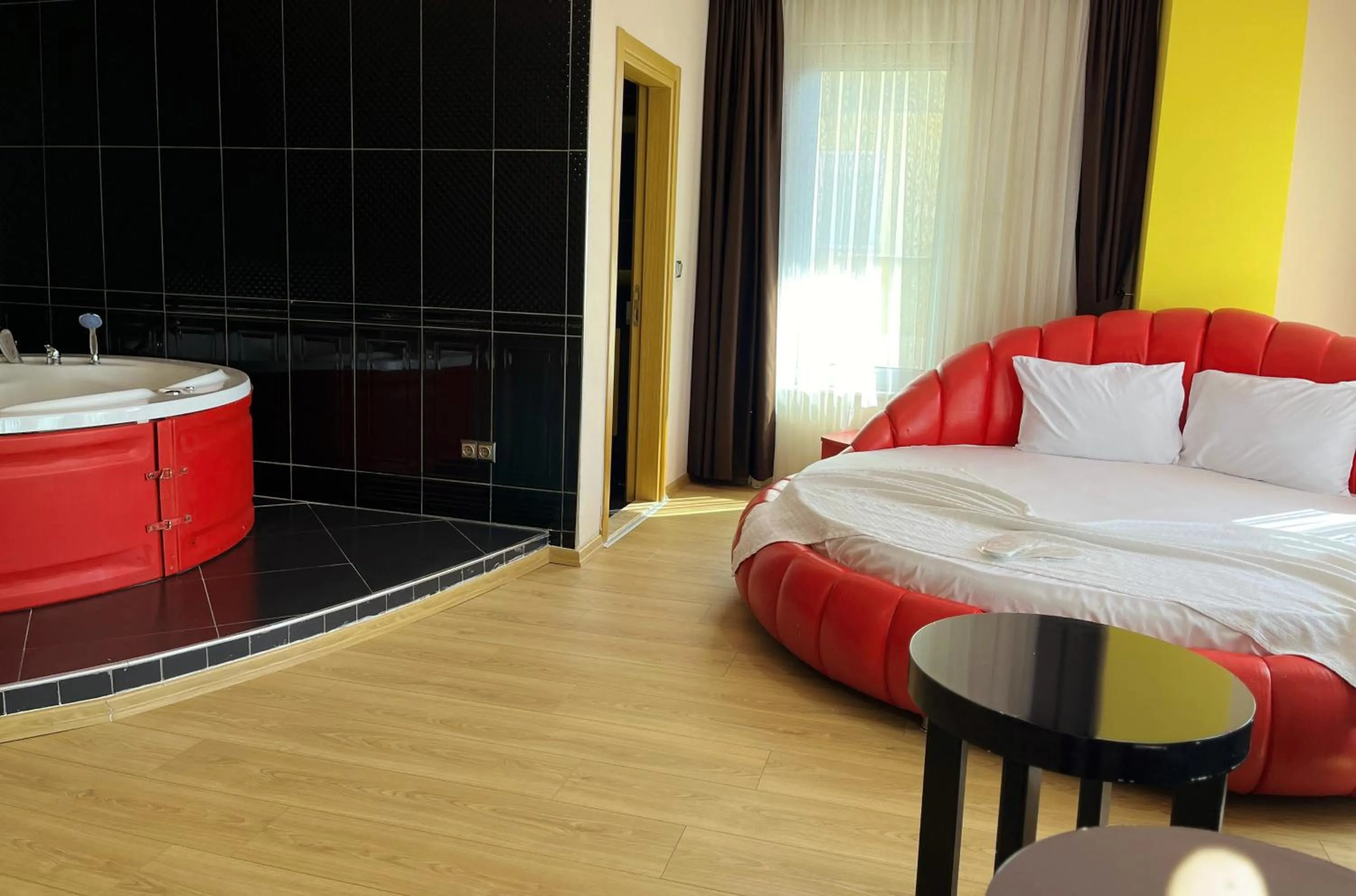 Photo of the whole room, Bed in Ottoman Hotel Sakarya