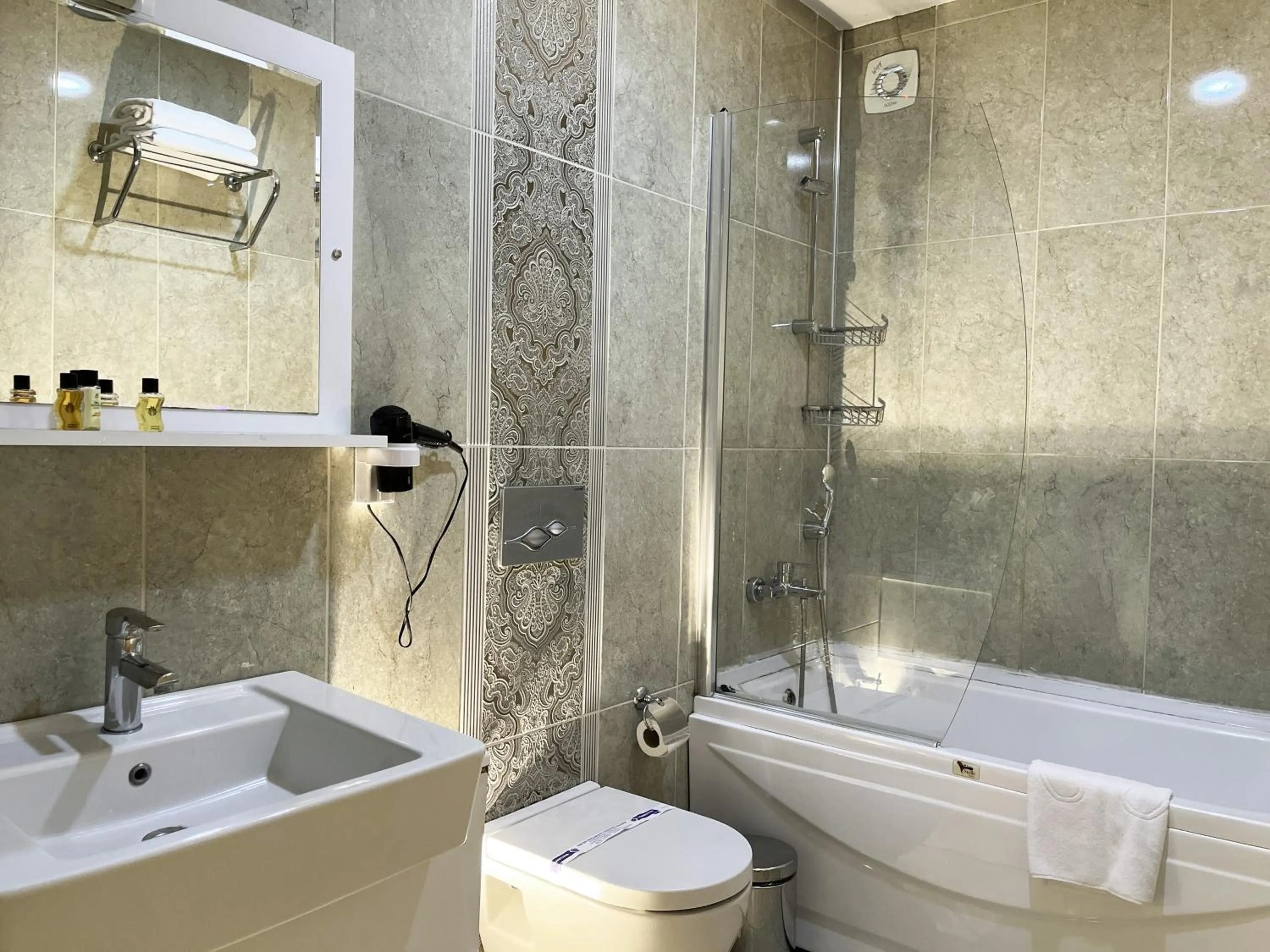 Toilet in Ottoman Hotel Sakarya