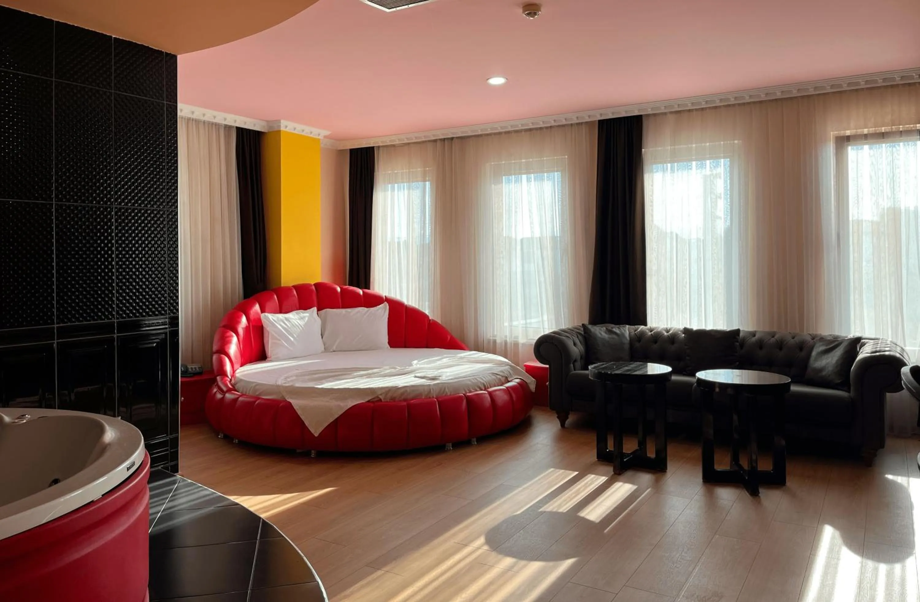 Photo of the whole room, Bed in Ottoman Hotel Sakarya