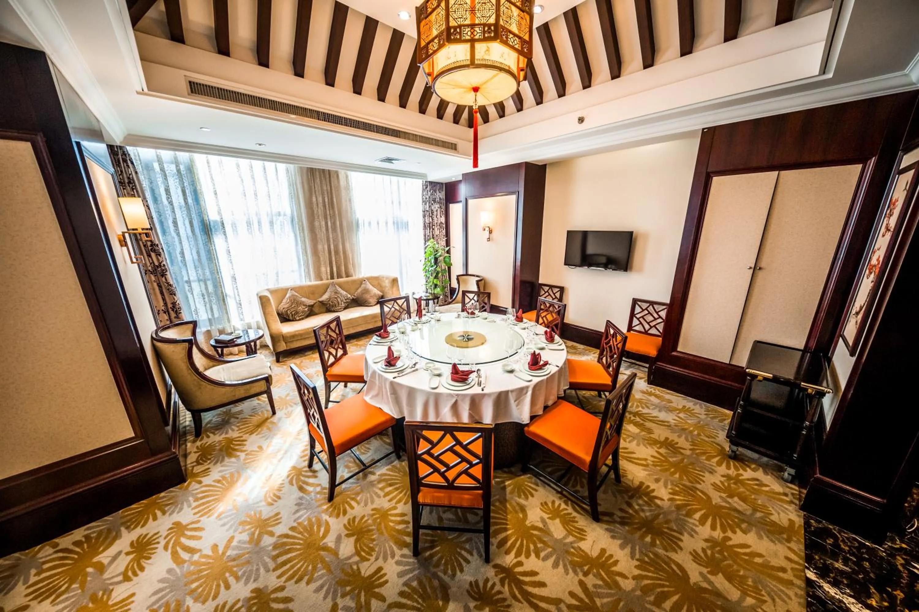 Restaurant/places to eat in Xinhua Media Hotel