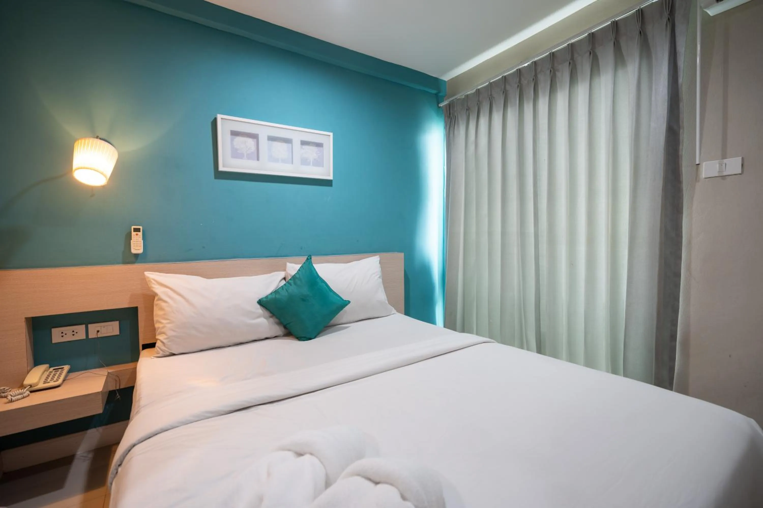 Bed in V-Ocean Palace