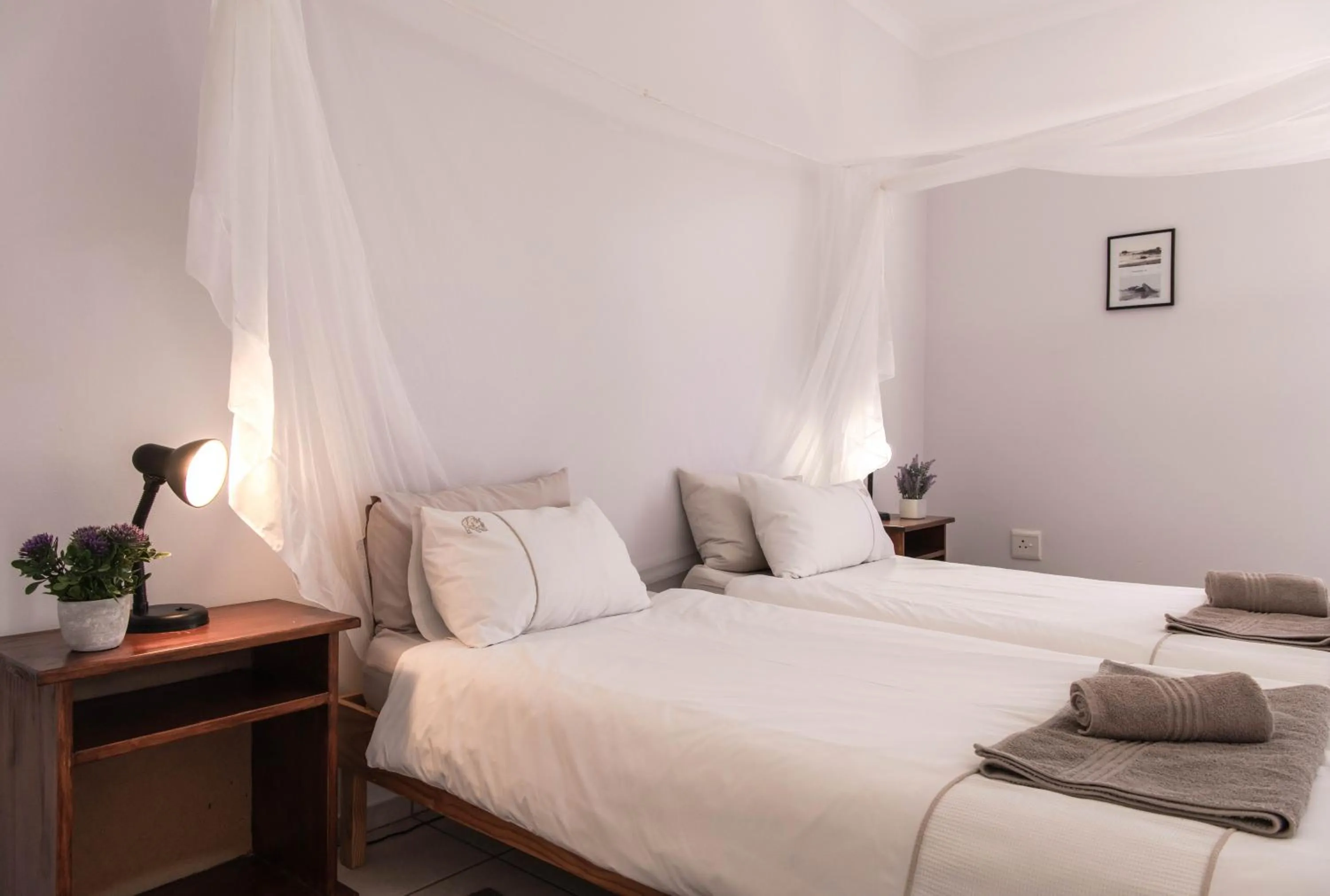 Bedroom, Bed in Maltahöhe Hotel