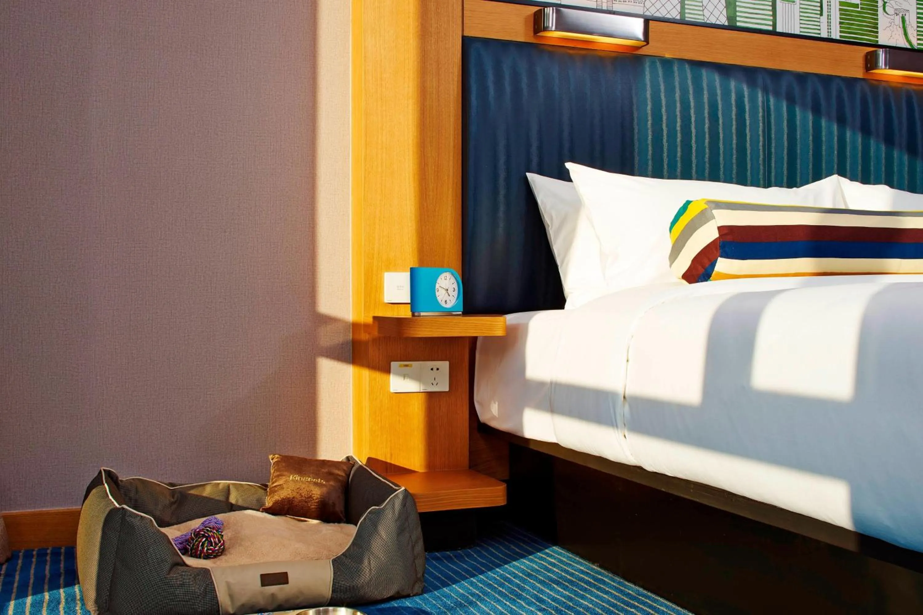 Photo of the whole room, Bed in Aloft Dongguan Songshan Lake