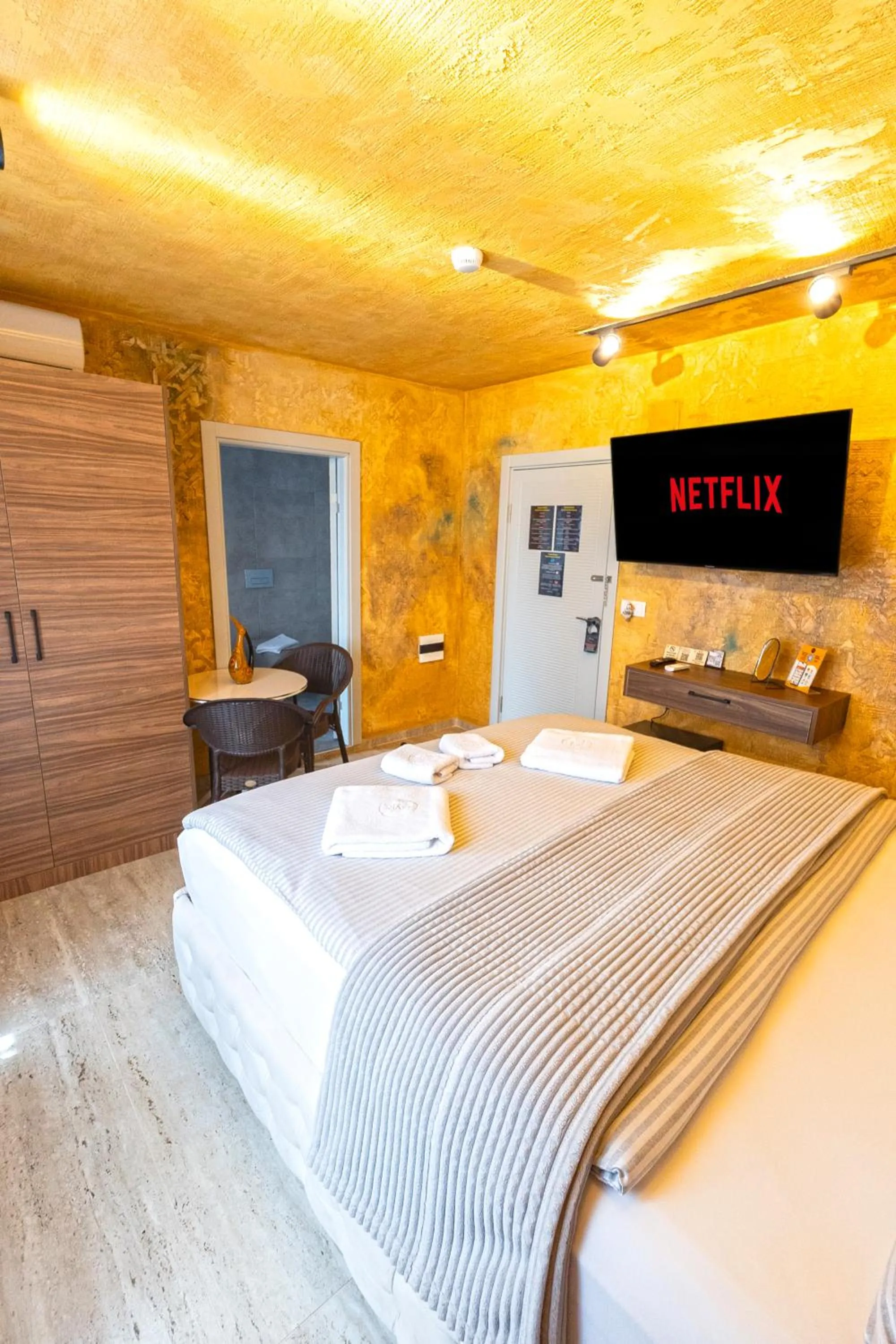 Bed in Cappadocia Divin House