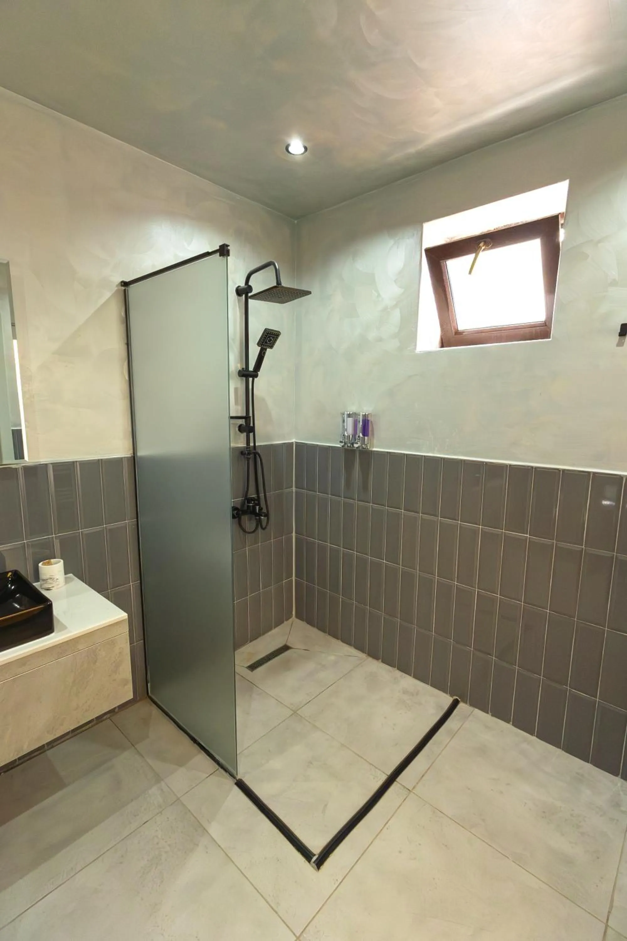 Shower in Cappadocia Divin House