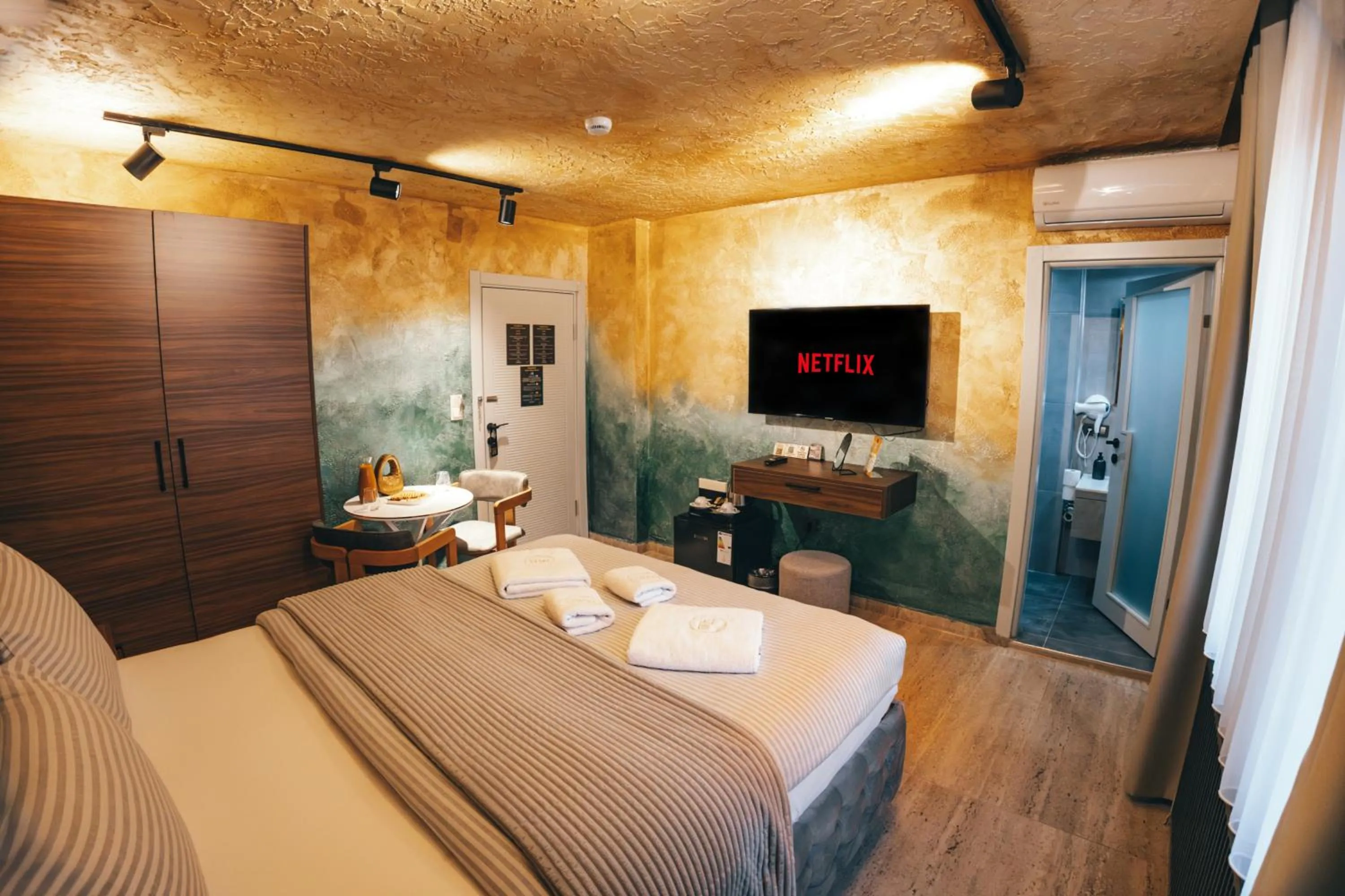 Bed in Cappadocia Divin House