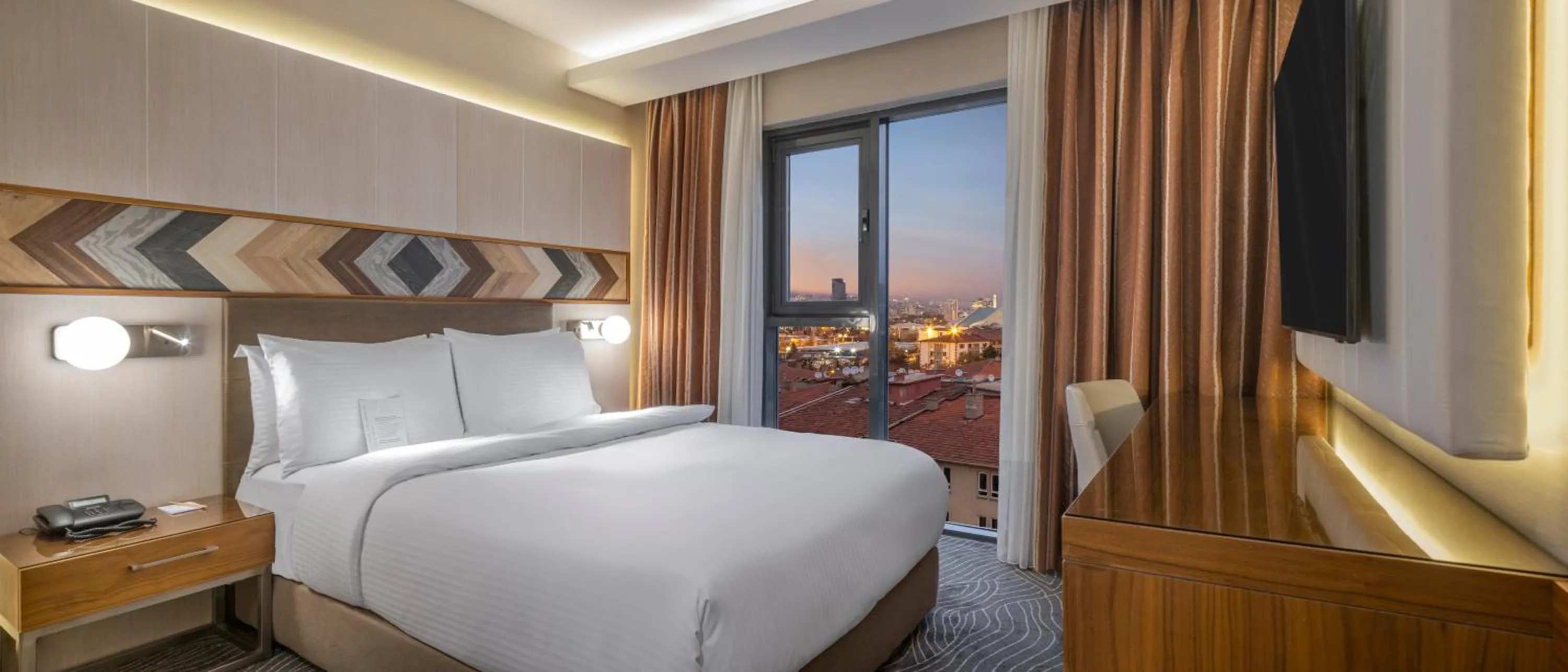 Photo of the whole room, Bed in Mercure Ankara Kızılay
