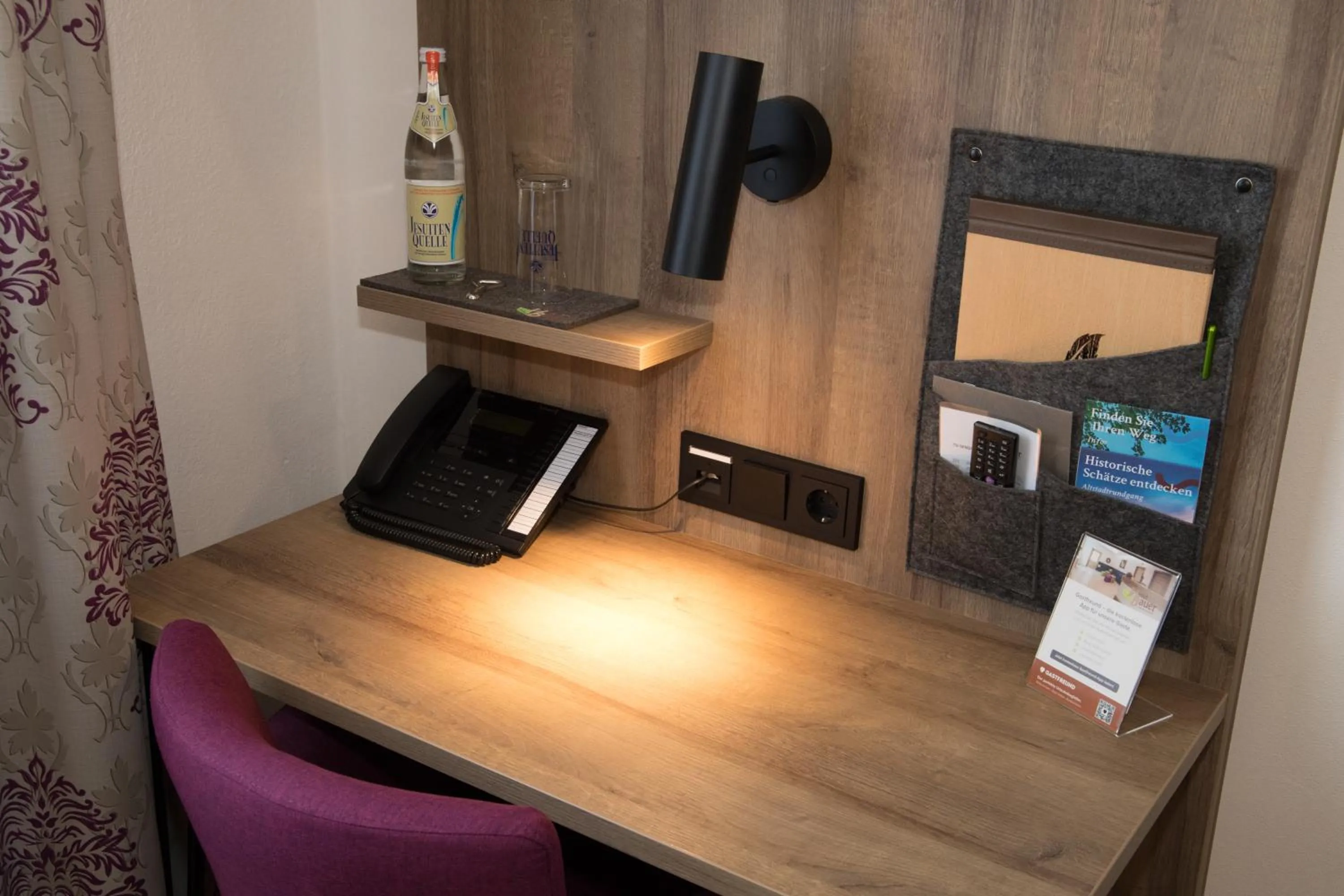 Business facilities in Hotel Bauer garni