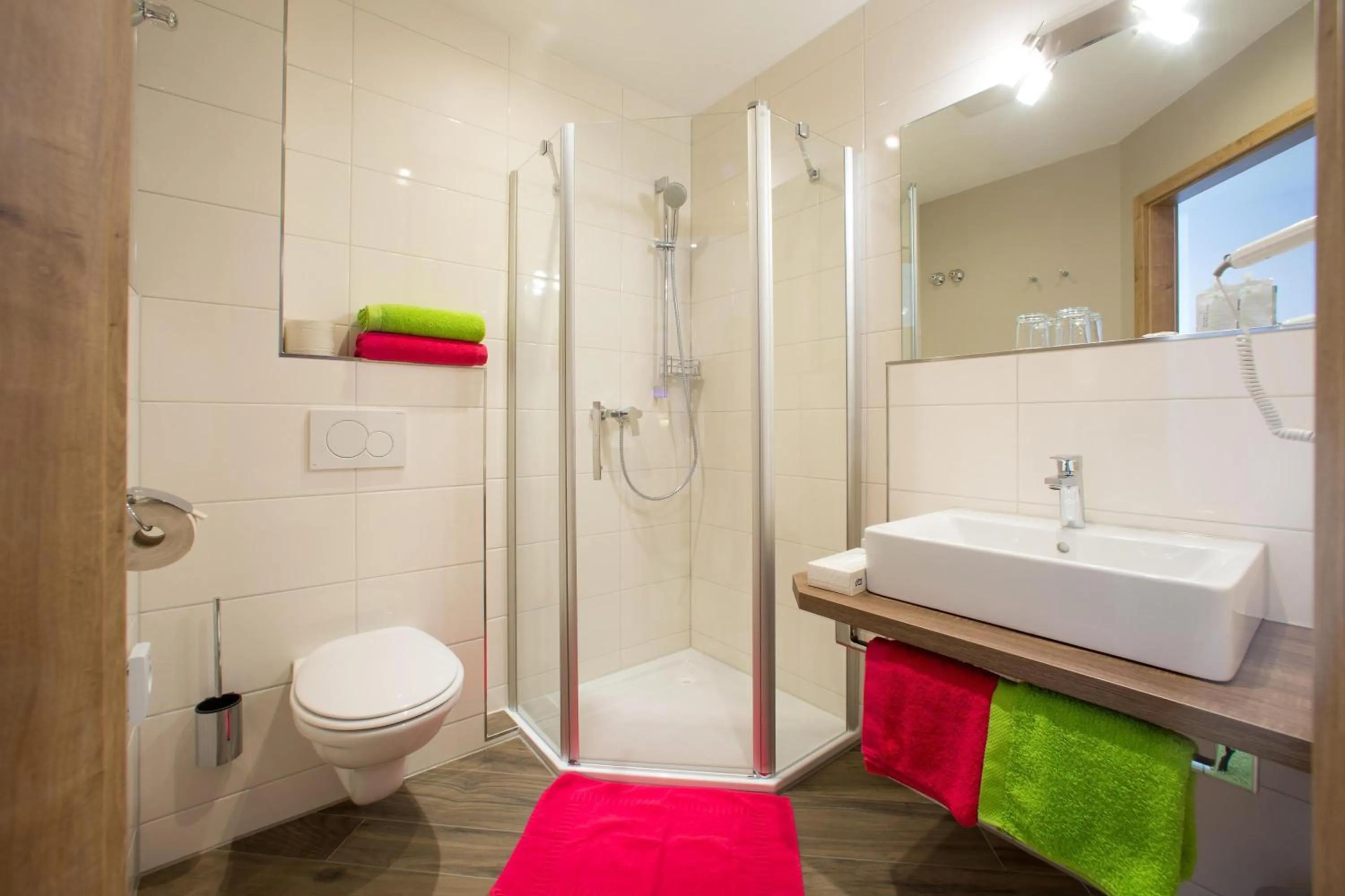 Bathroom in Hotel Bauer garni