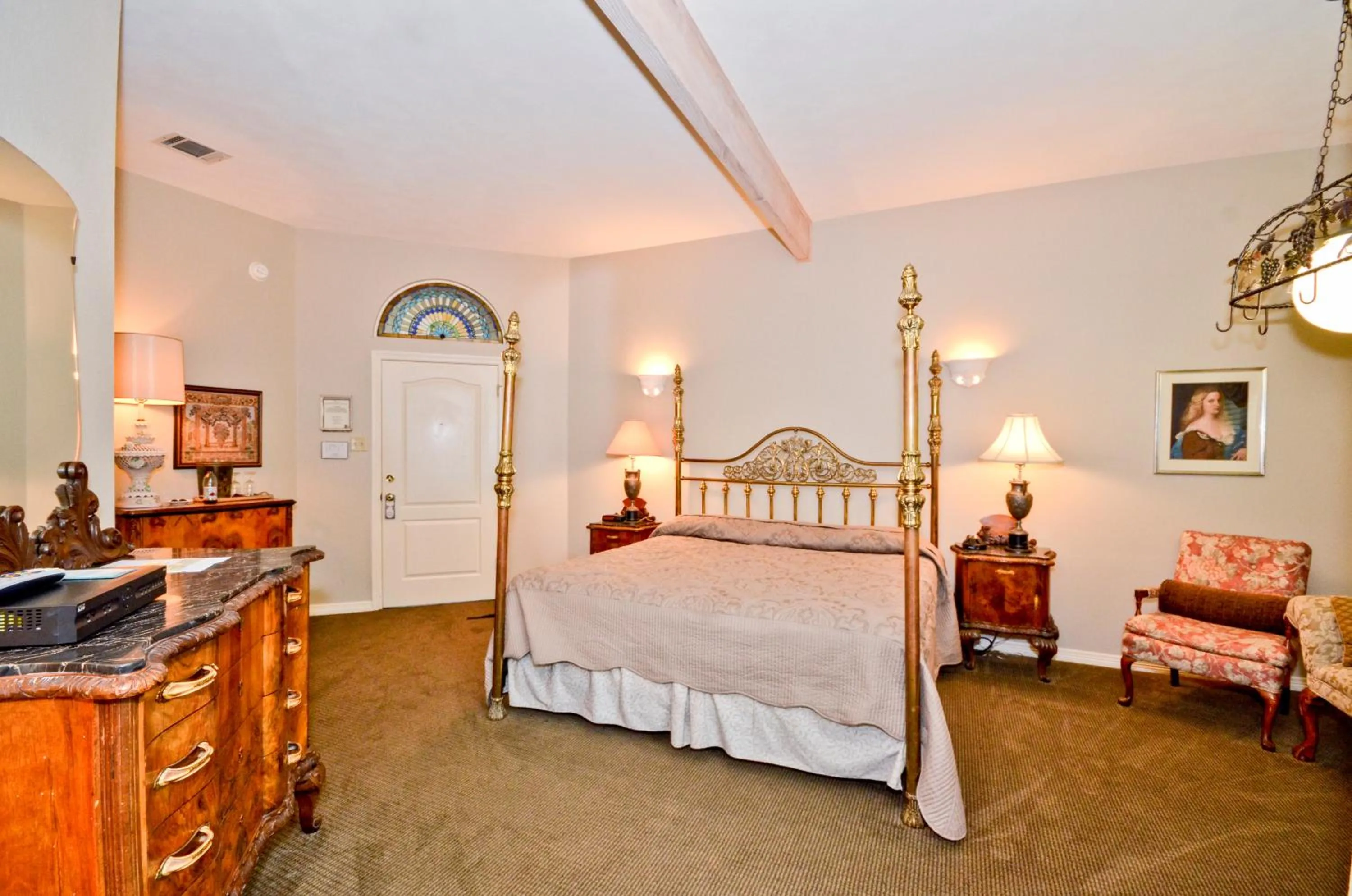 Bed in The Villa Bed and Breakfast