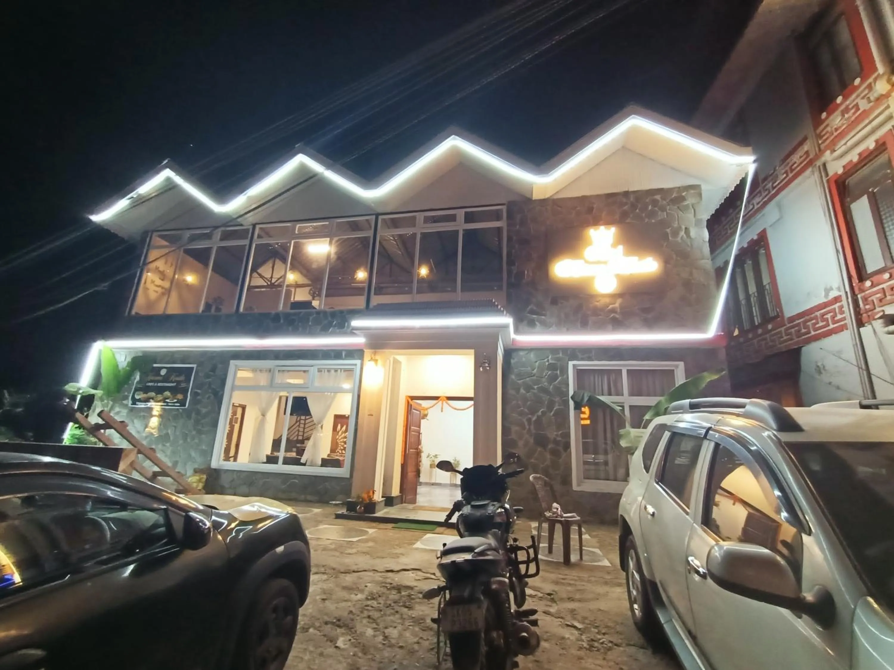 Hotel Karma Kastle