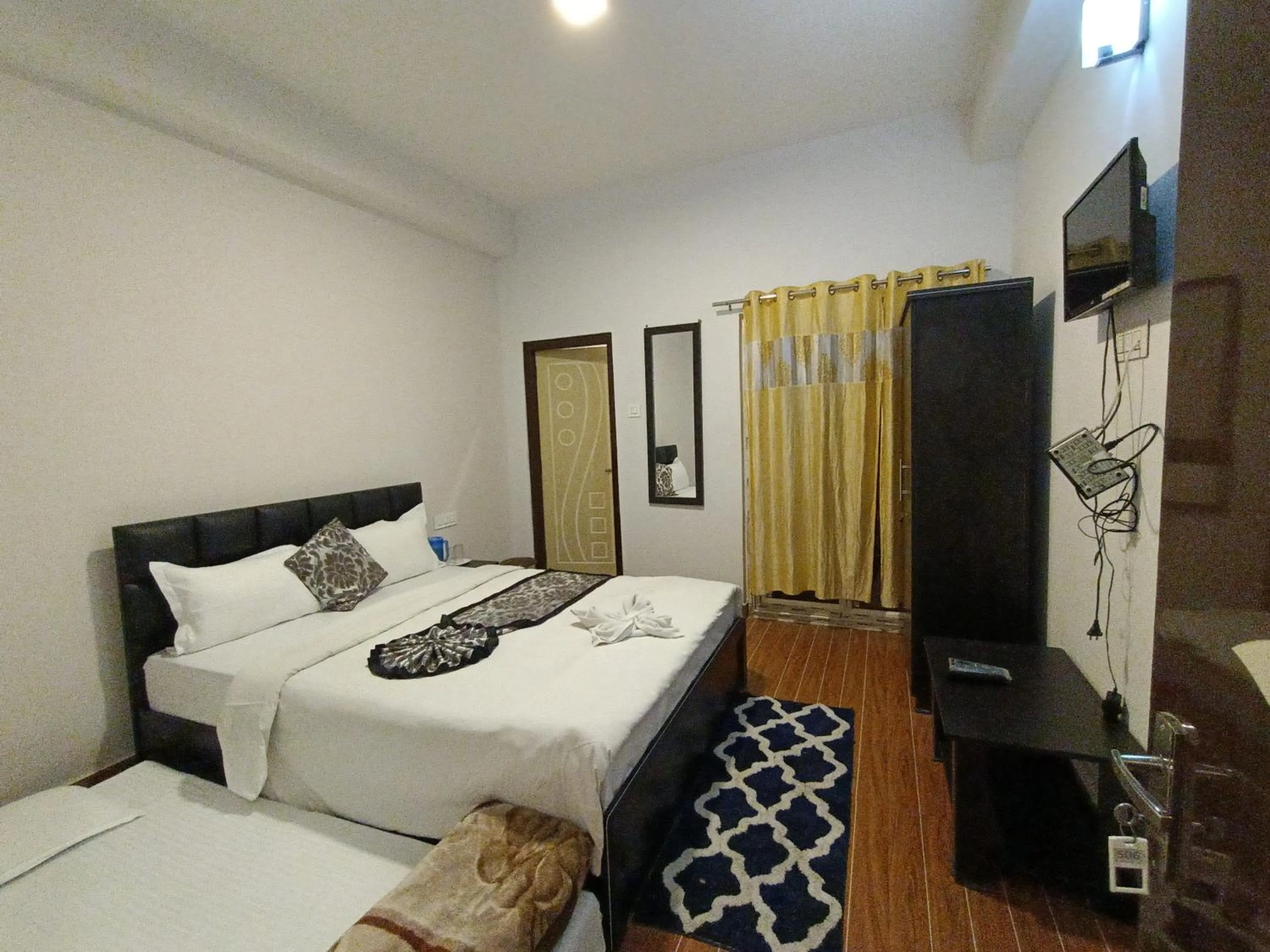 TV and multimedia in Hotel Karma Kastle