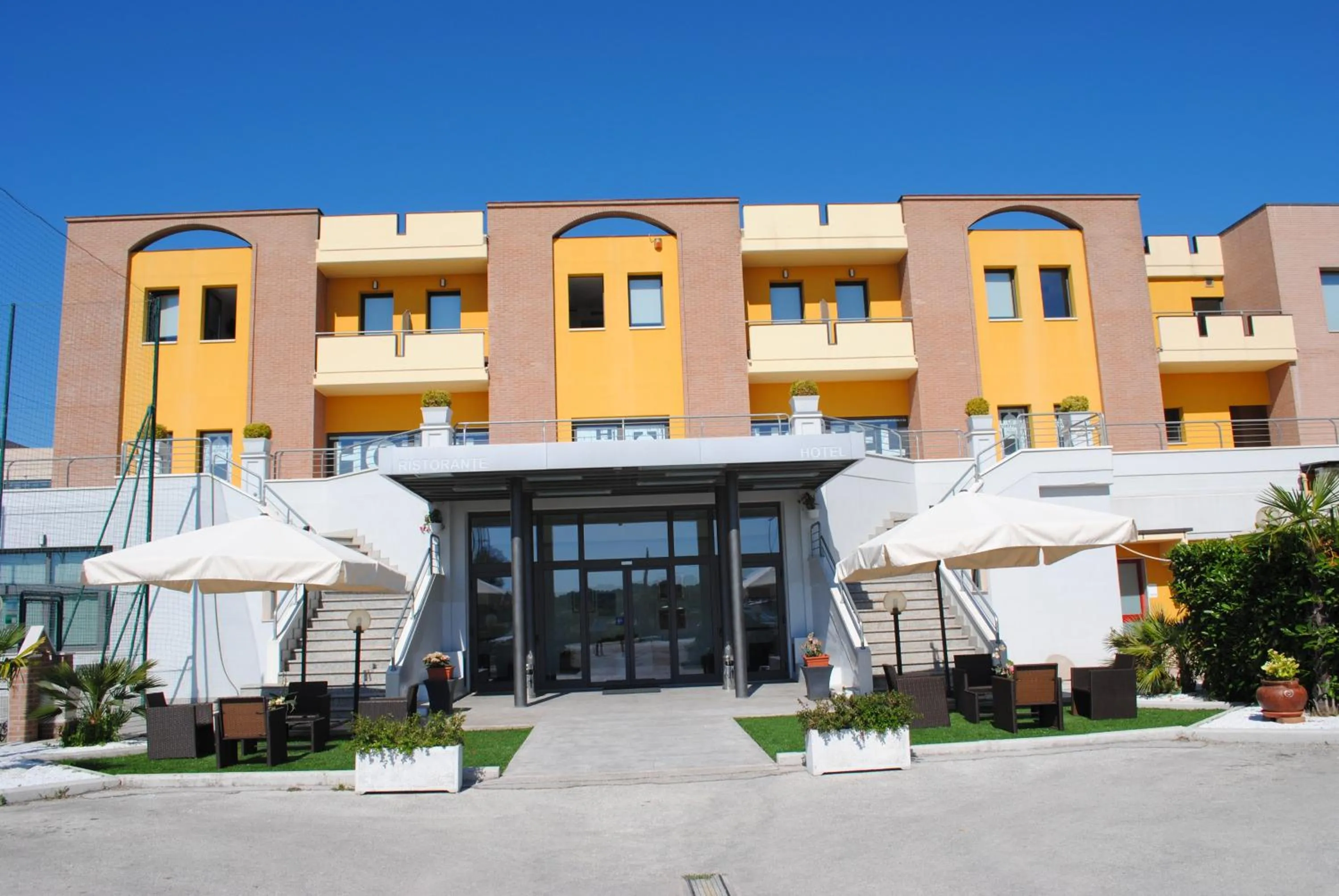 Facade/entrance in Hotel La Tavernetta
