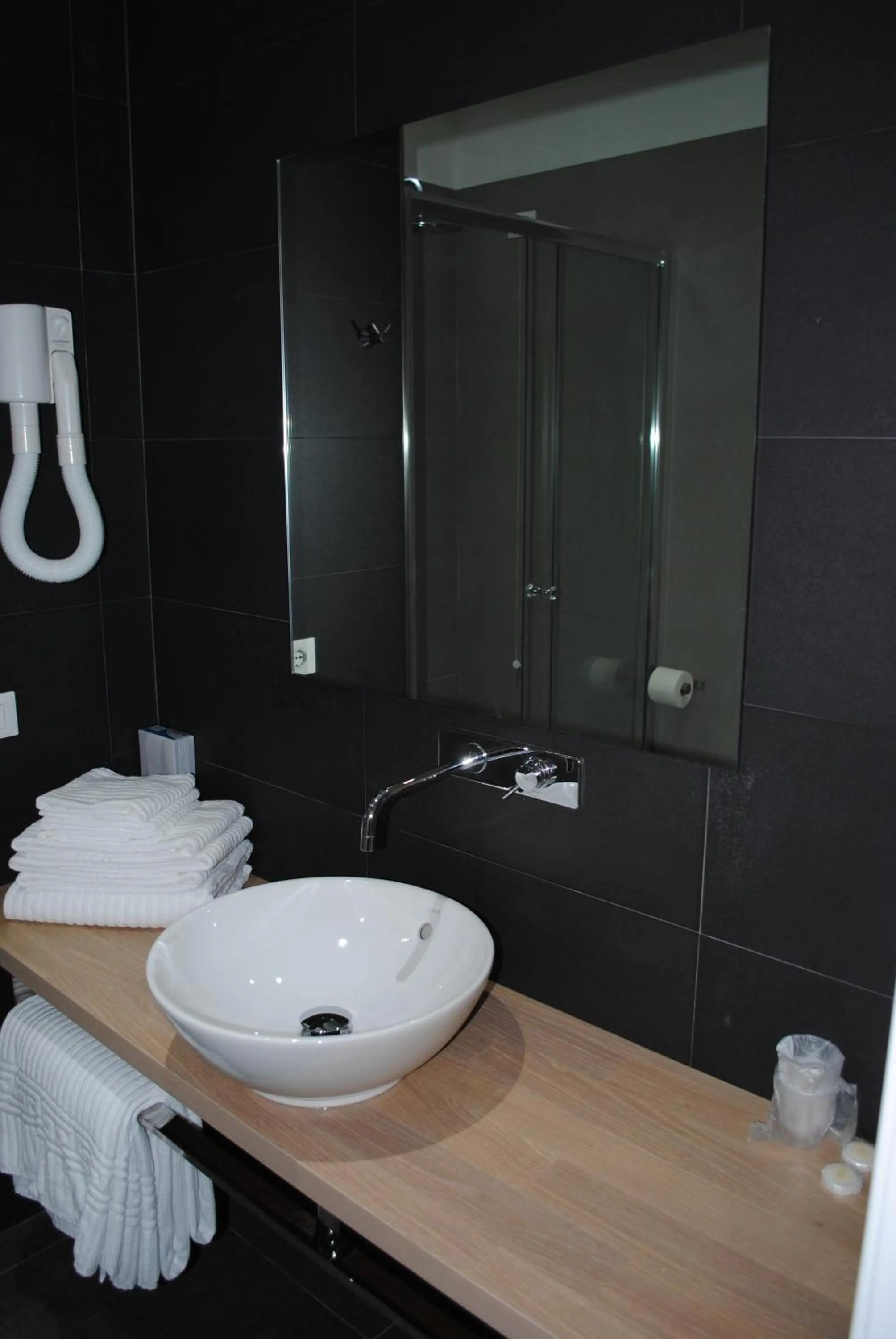 Bathroom in Hotel La Tavernetta