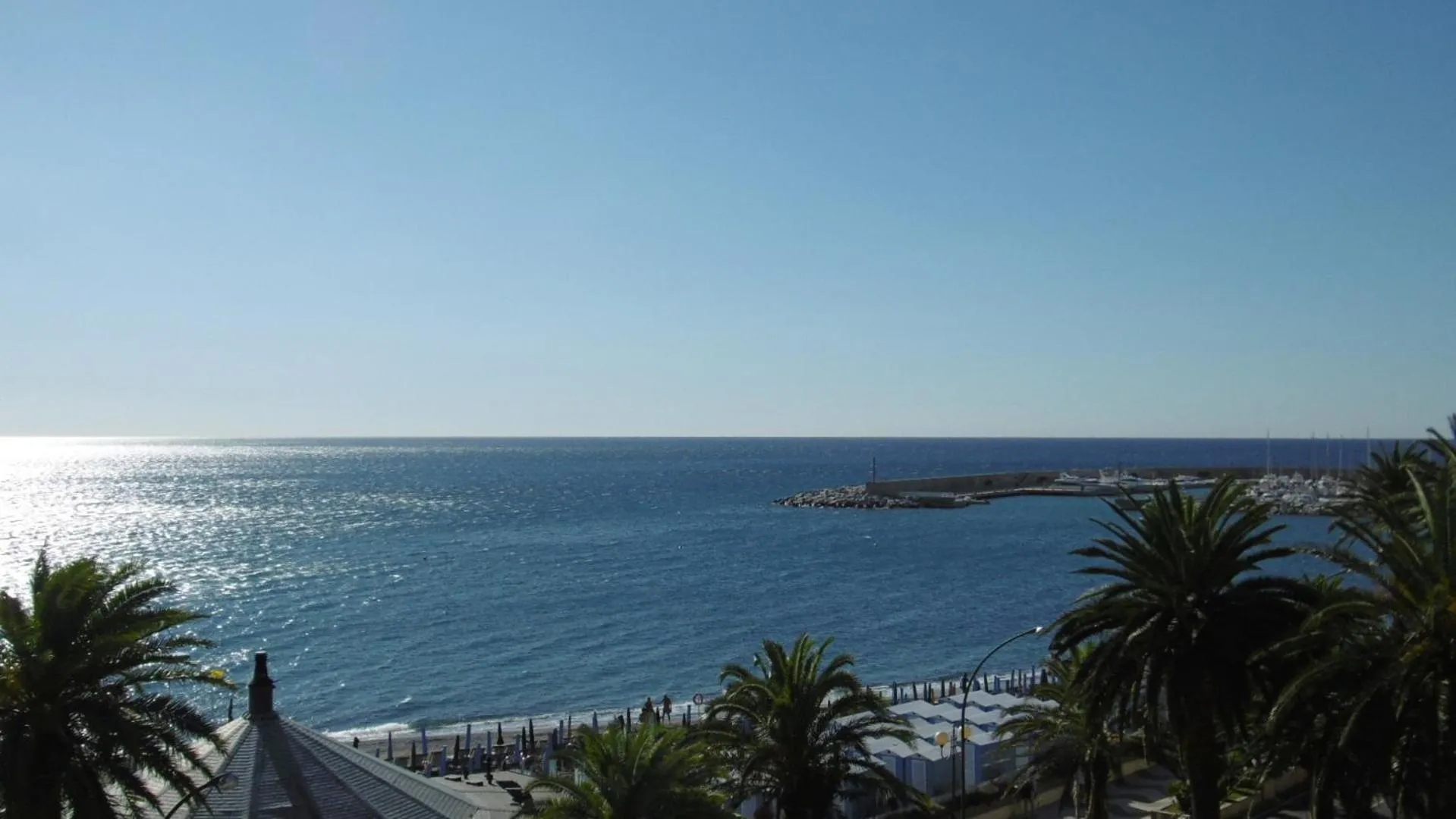 Day in Hotel Riviera