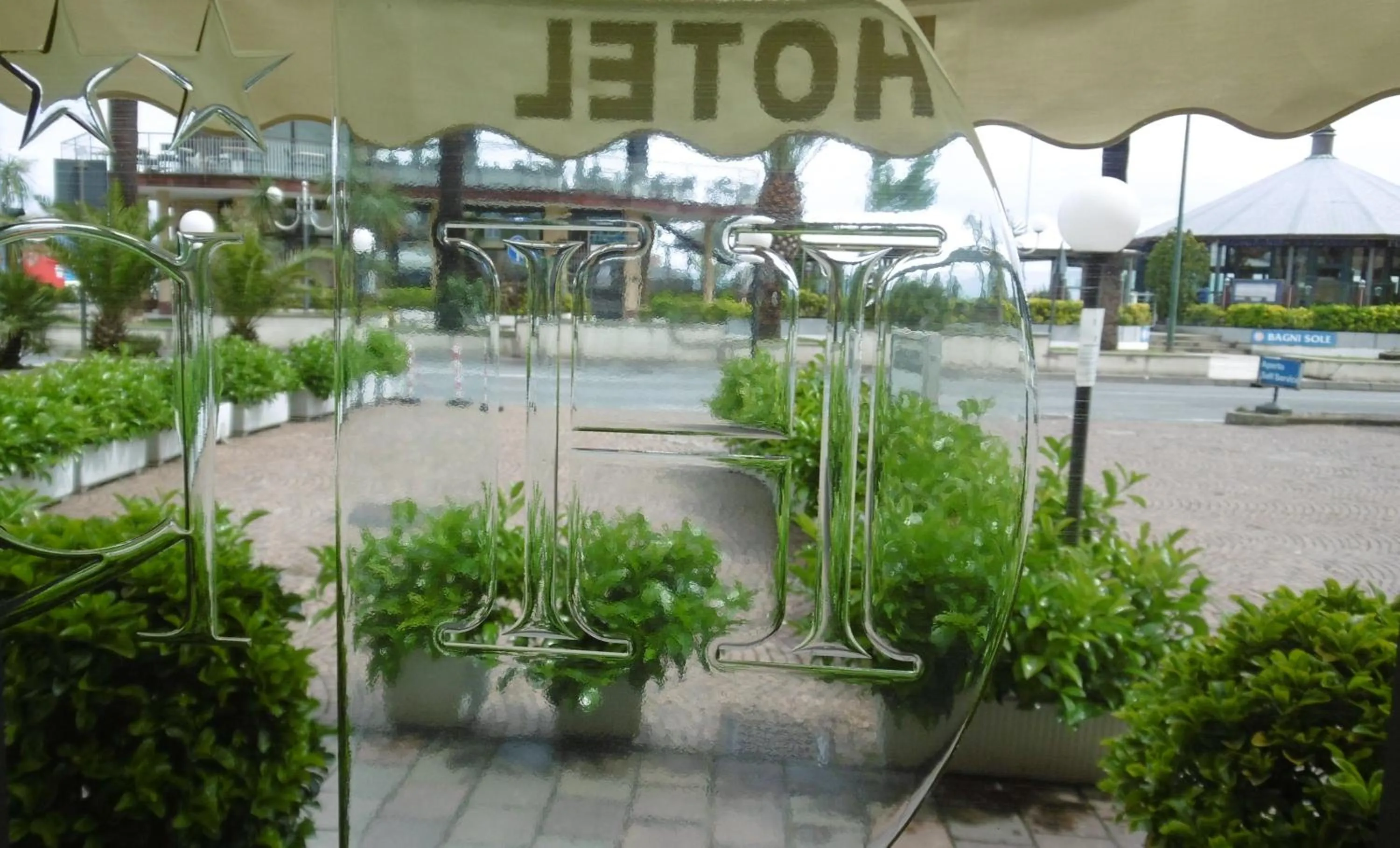 Facade/entrance in Hotel Riviera