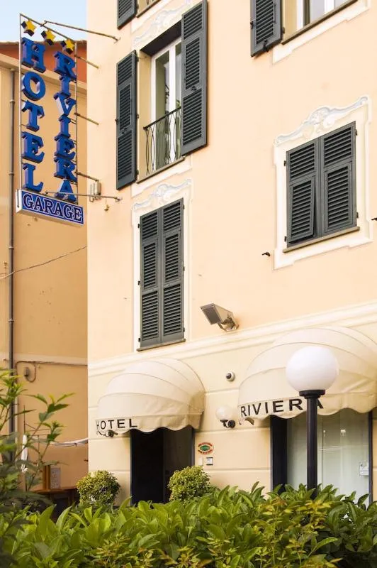 Property building in Hotel Riviera