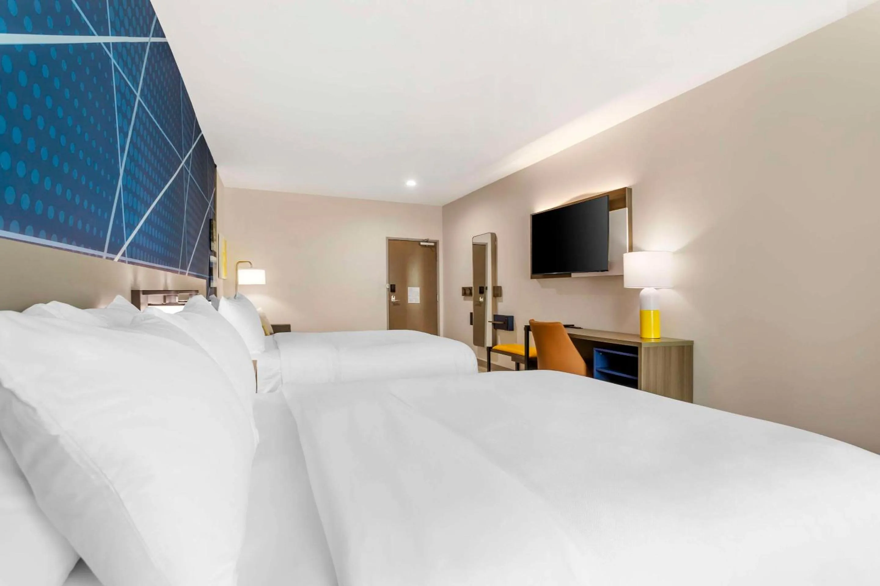 Bedroom, Bed in Comfort Inn & Suites Huntsville Near University