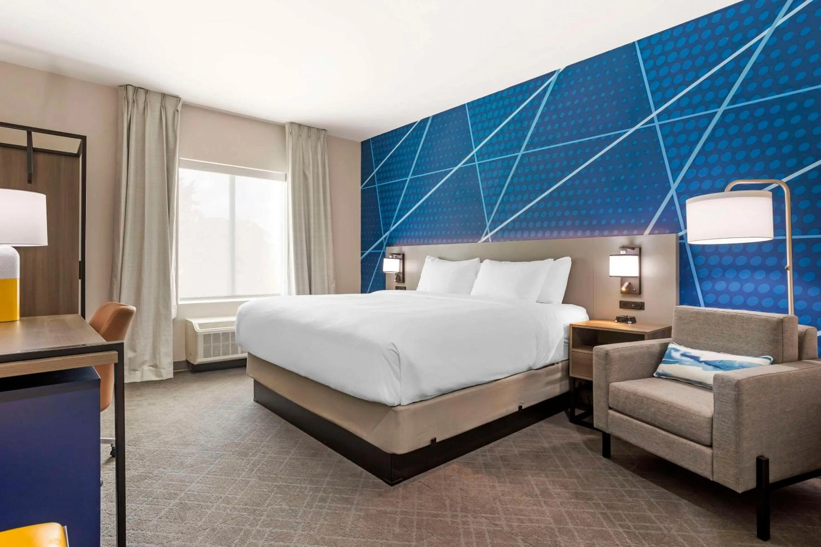 Bedroom, Bed in Comfort Inn & Suites Huntsville Near University