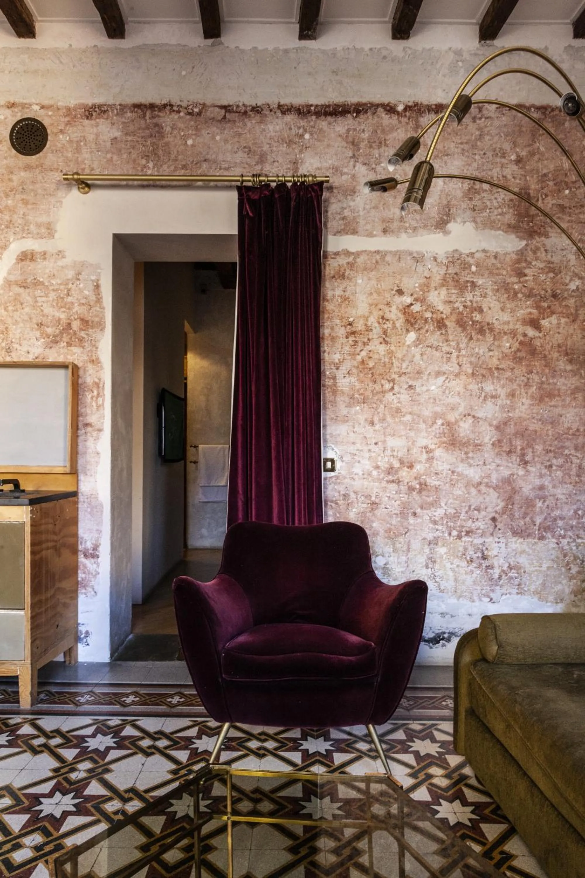 Living room in G-Rough, Rome, a Member of Design Hotels