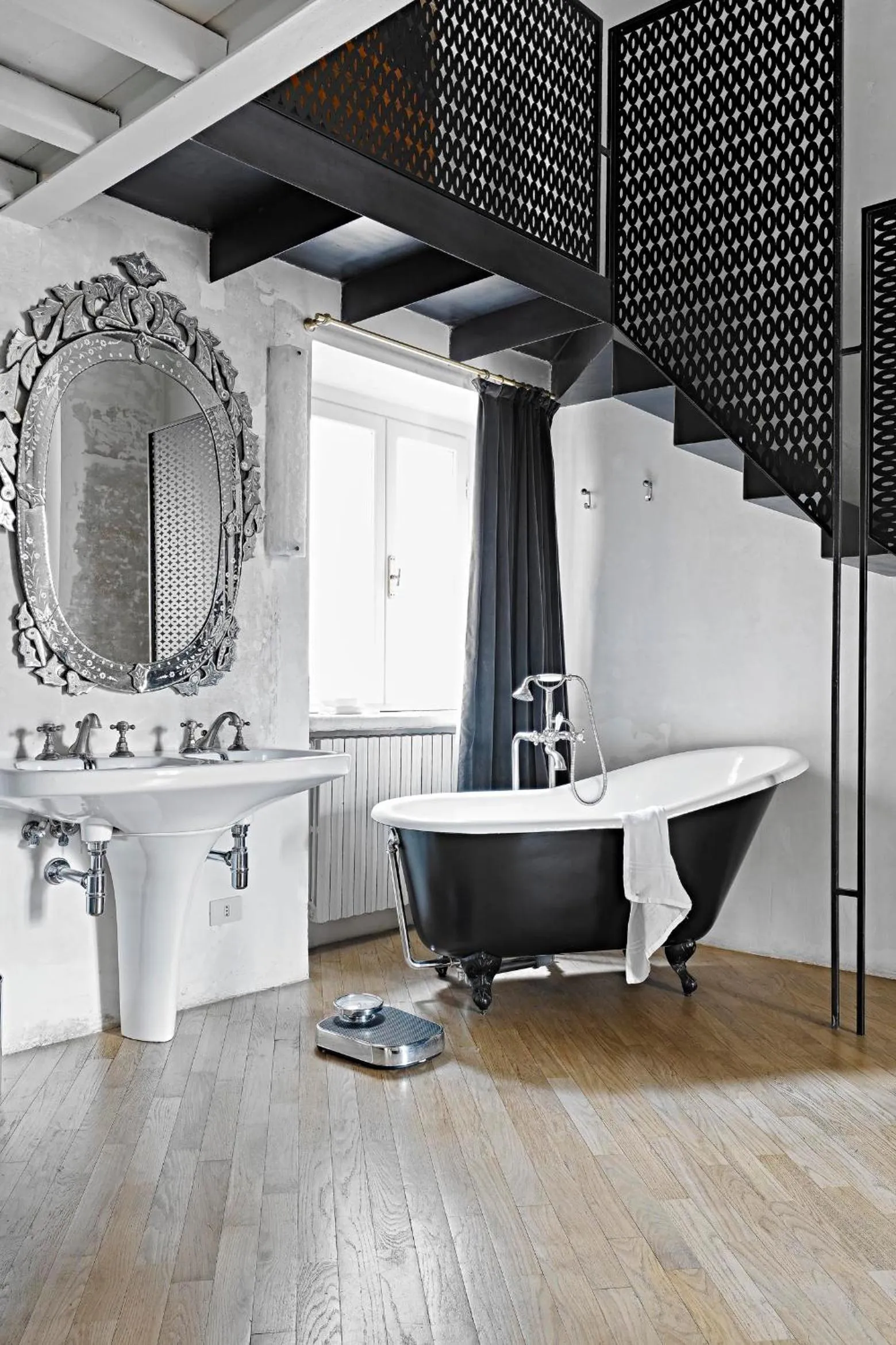 Bathroom in G-Rough, Rome, a Member of Design Hotels