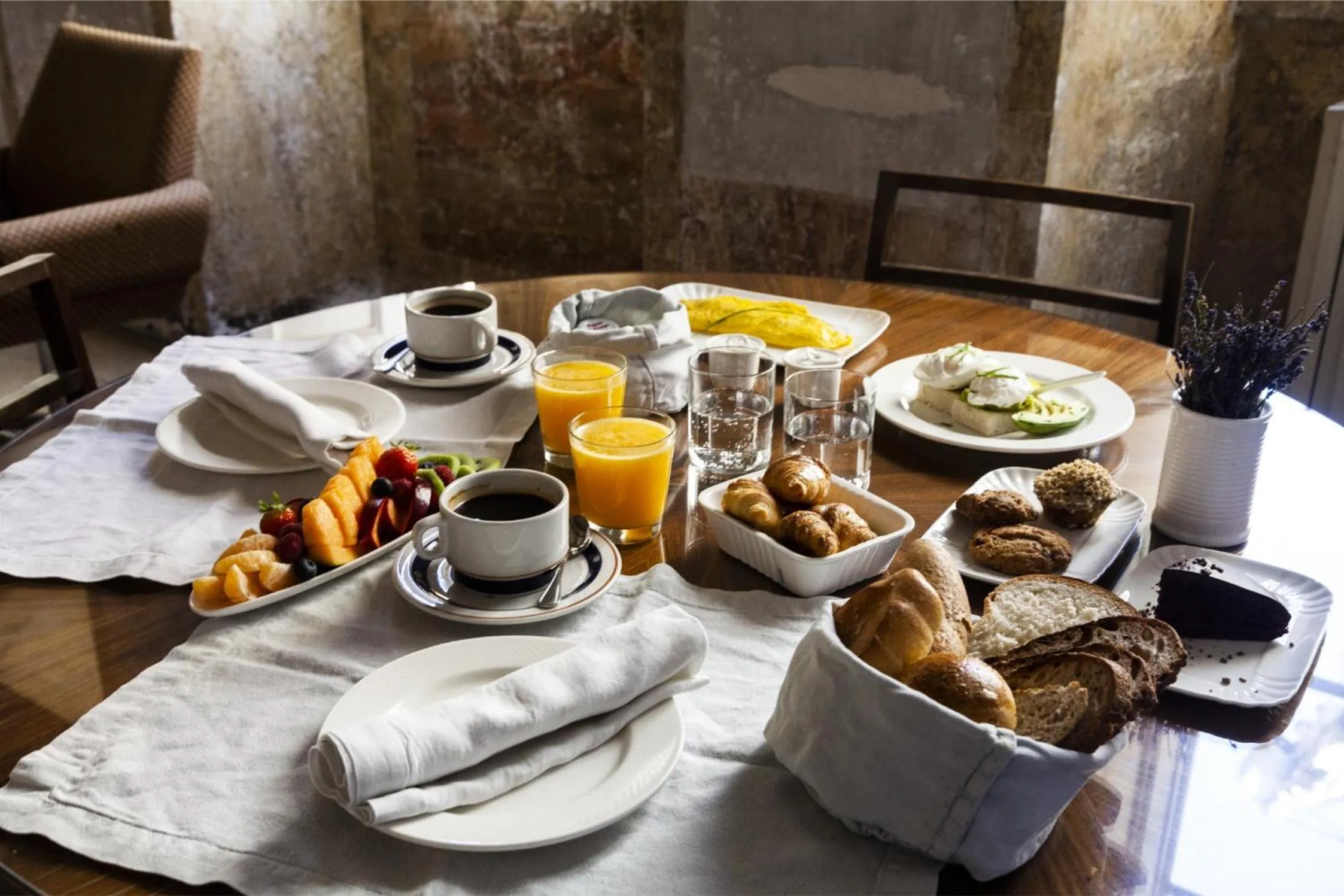 Continental breakfast in G-Rough, Rome, a Member of Design Hotels